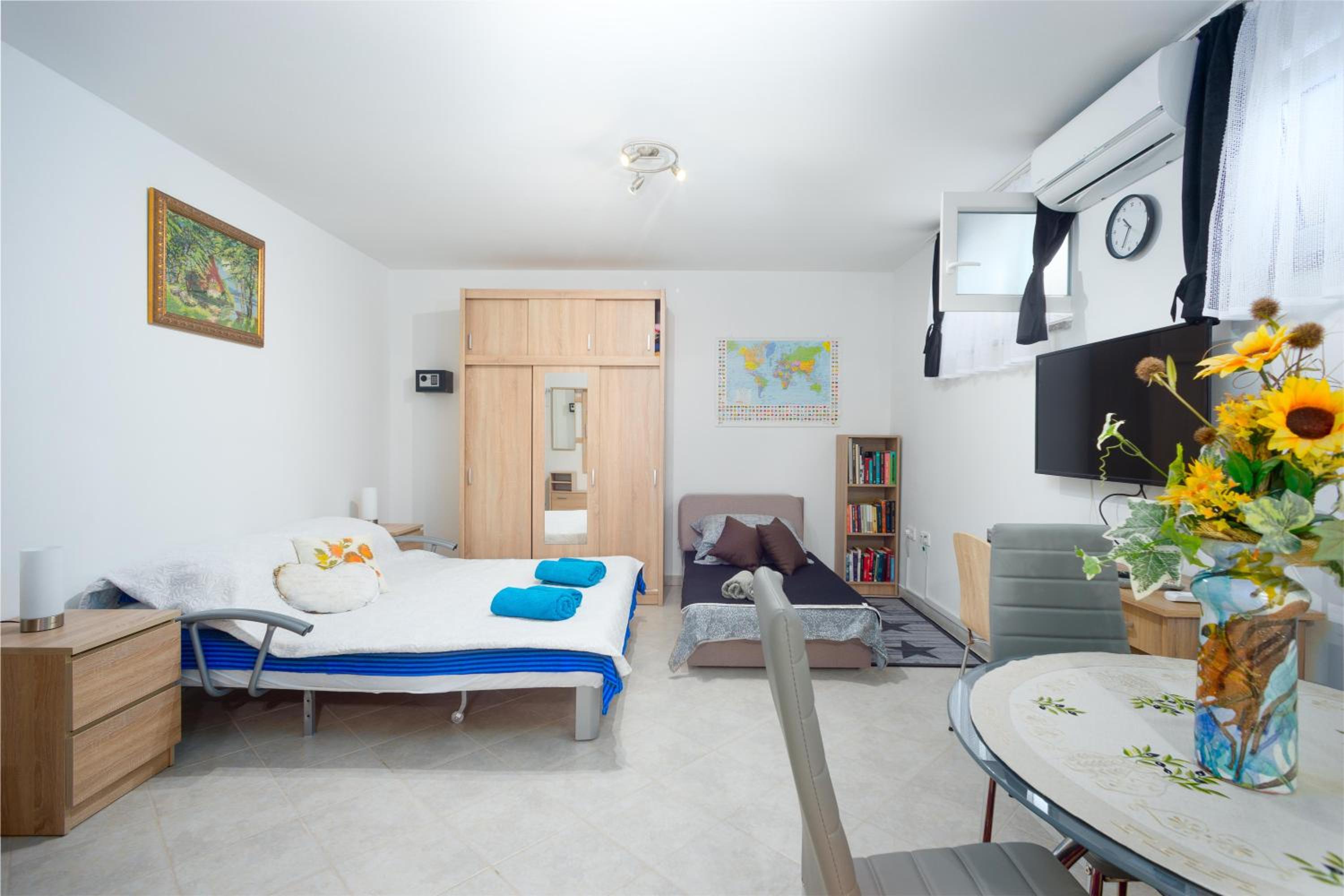 Apartment - Photo 12