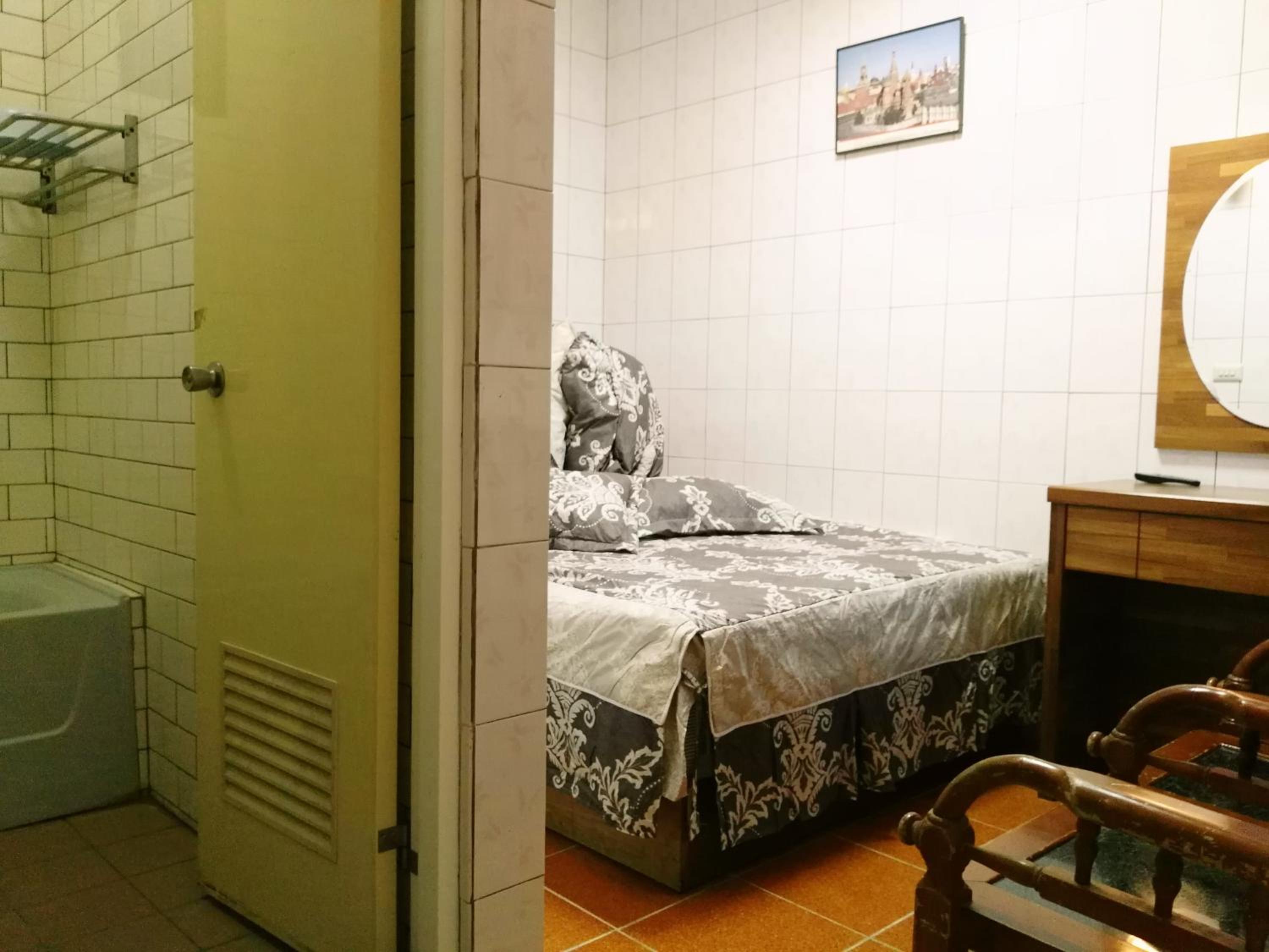 Small Double Room photo 2