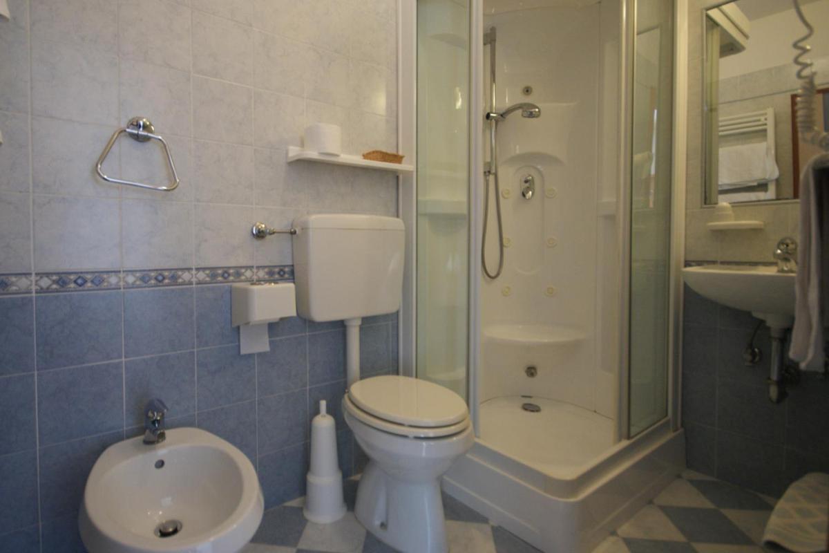 Triple Room with Balcony - Photo 1