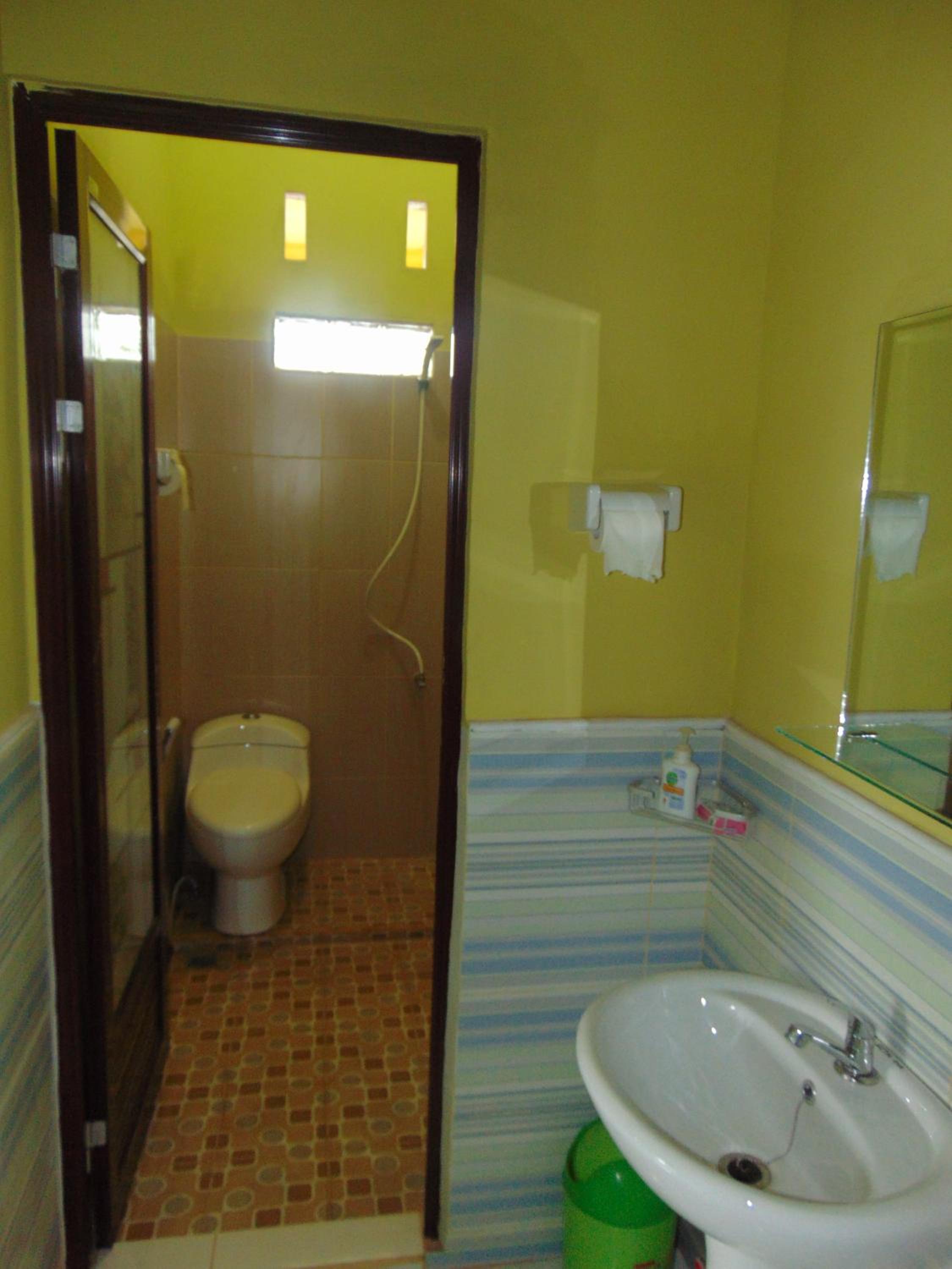 Budget Double Room - Photo 2