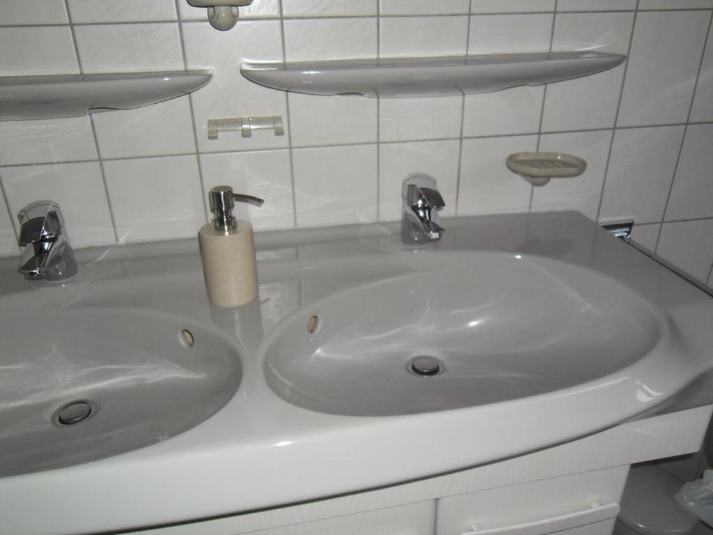 Apartment photo 2