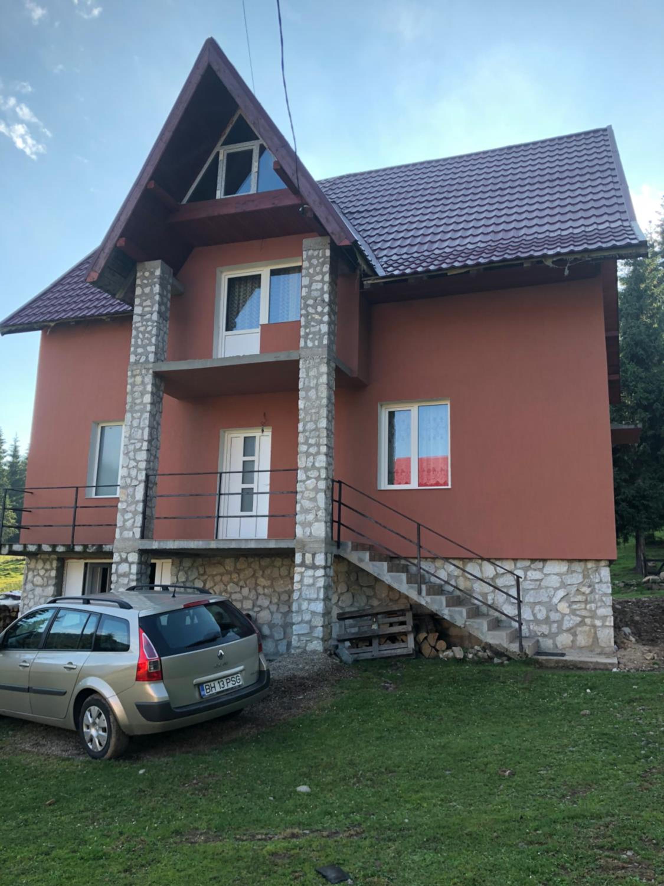 Villa photo 3