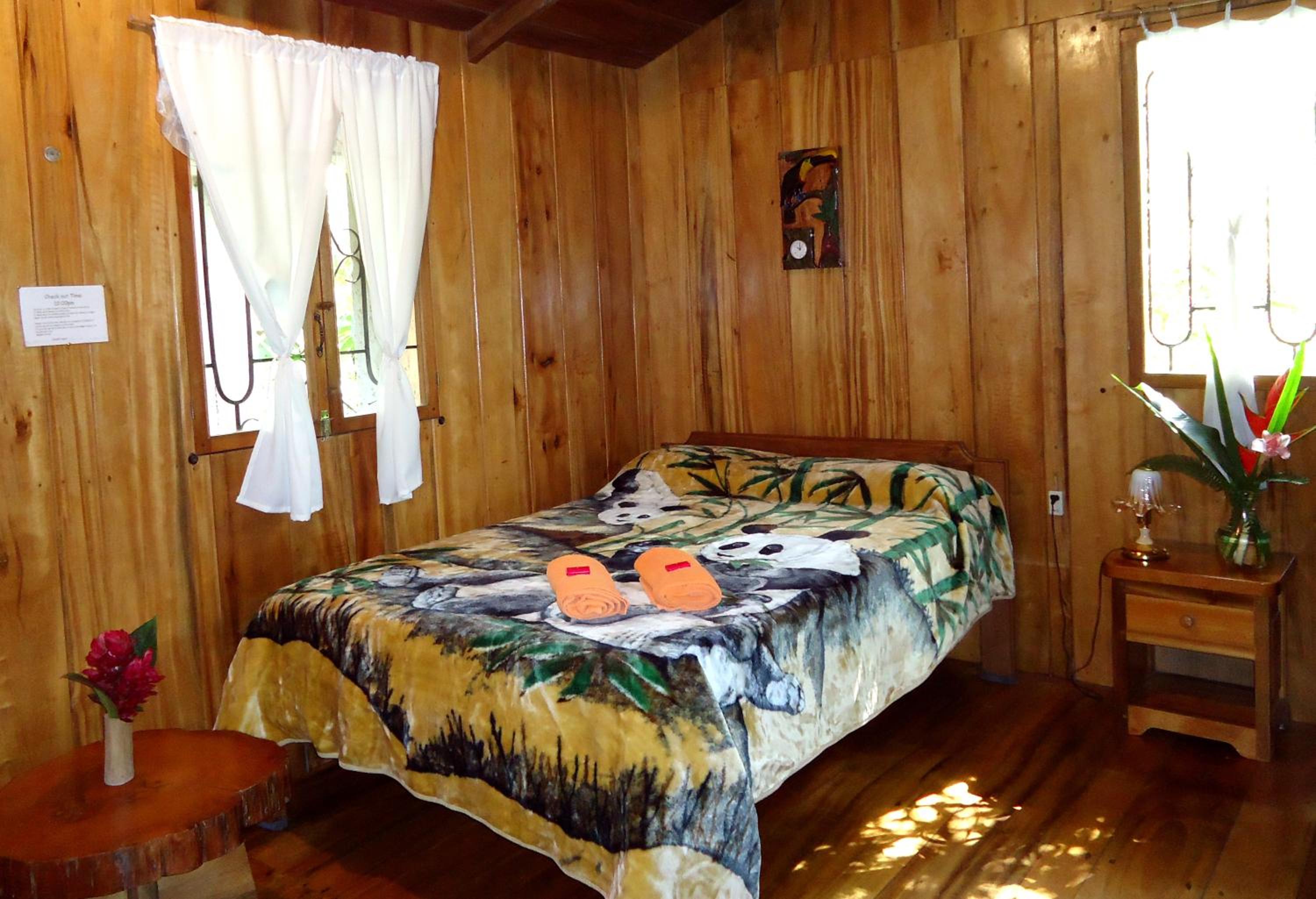 Bungalow (4 Adults)