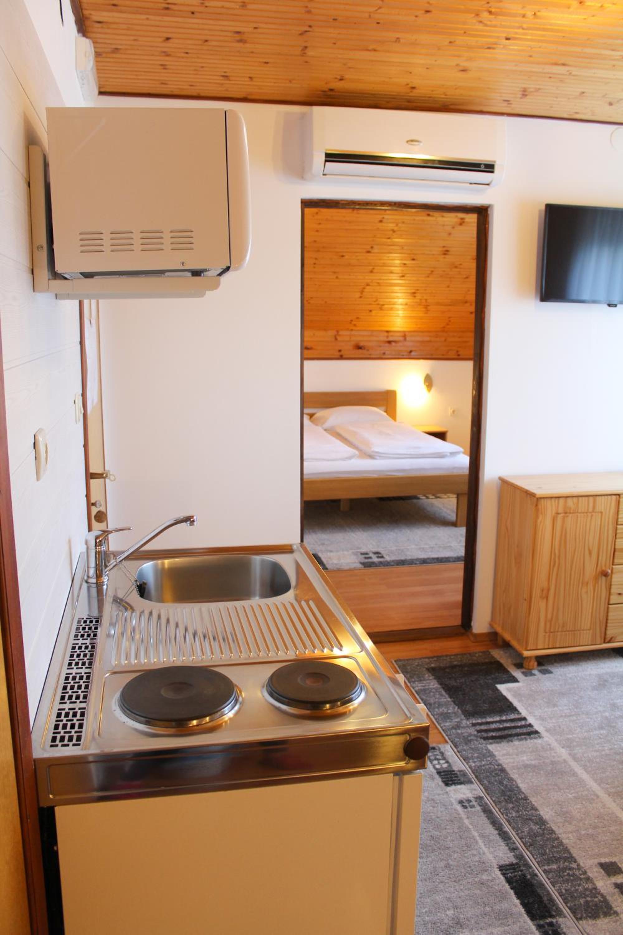One-Bedroom Apartment with Balcony photo 3