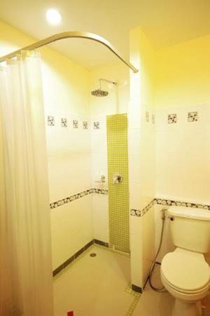 Standard Double Room - Photo 2