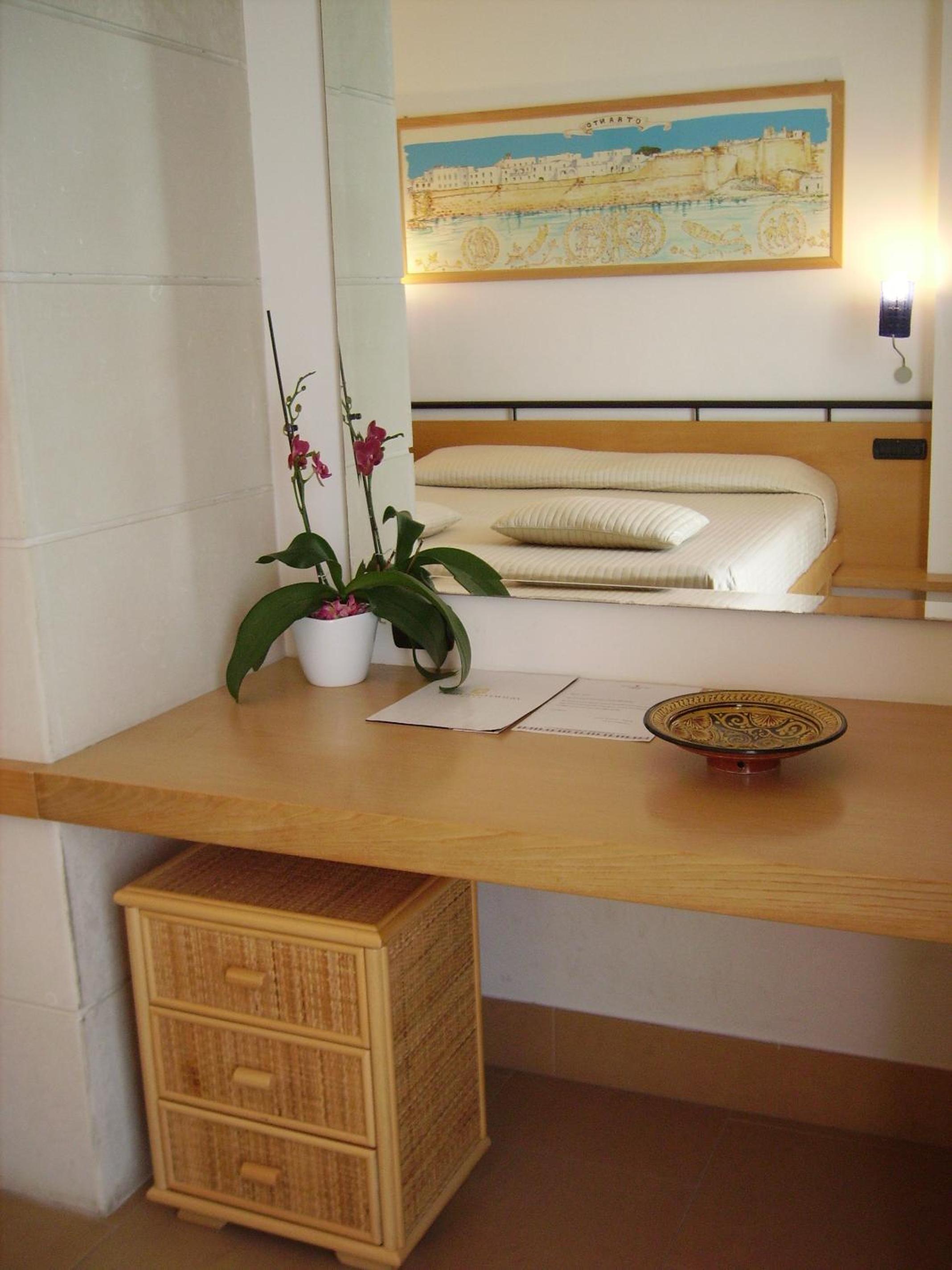 Standard Double or Twin Room - Photo 1