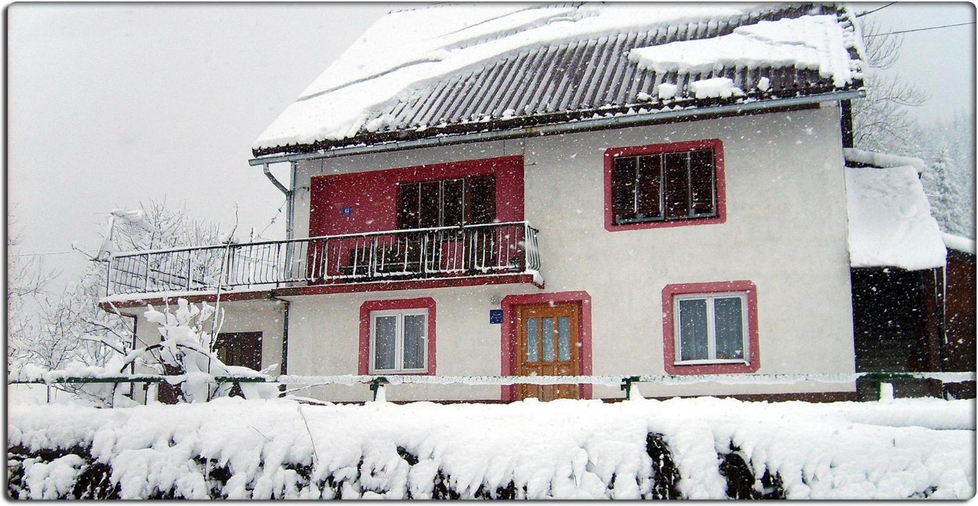 Apartment with Mountain View - Photo 20