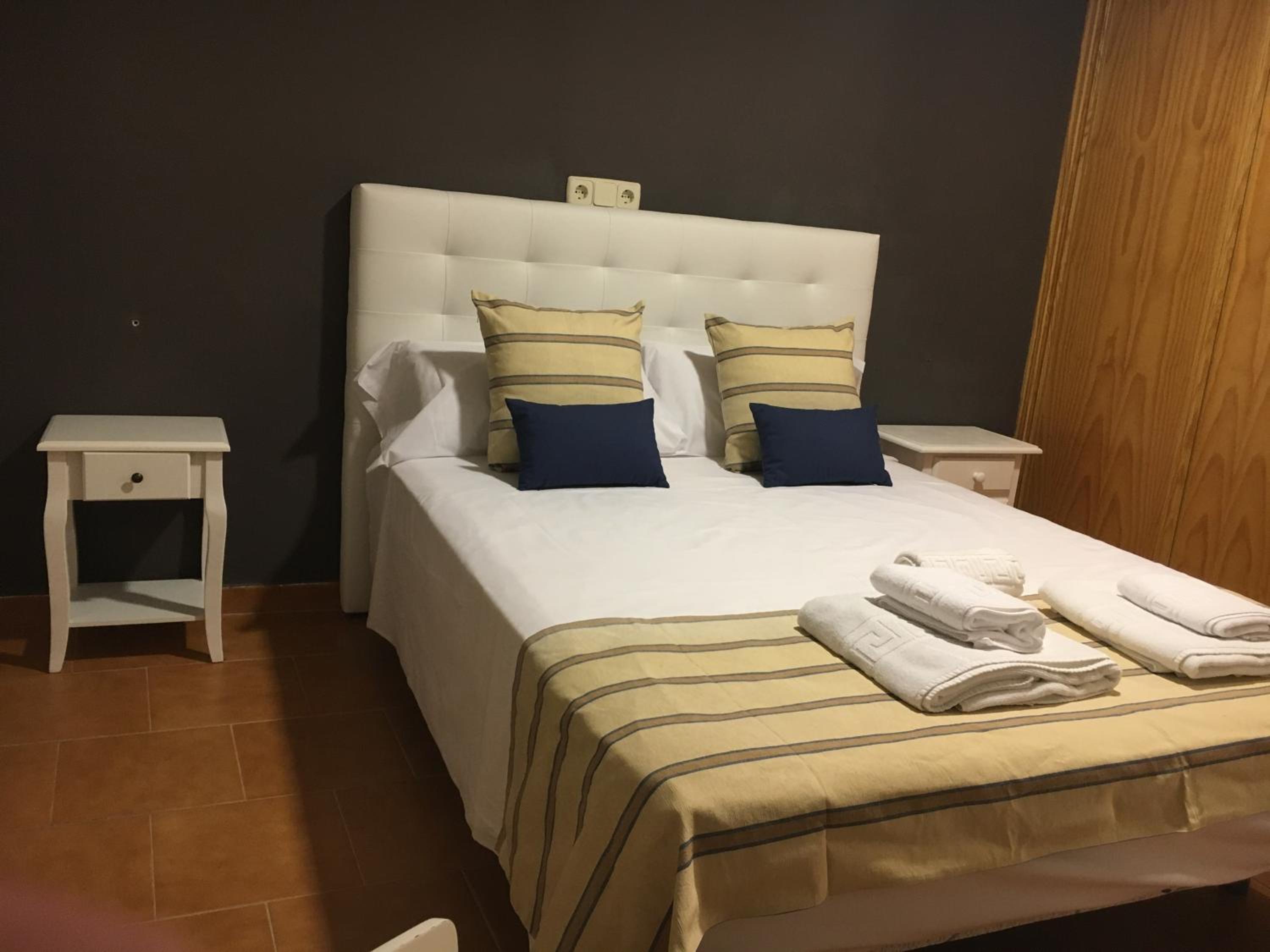 Deluxe Room - Photo 1