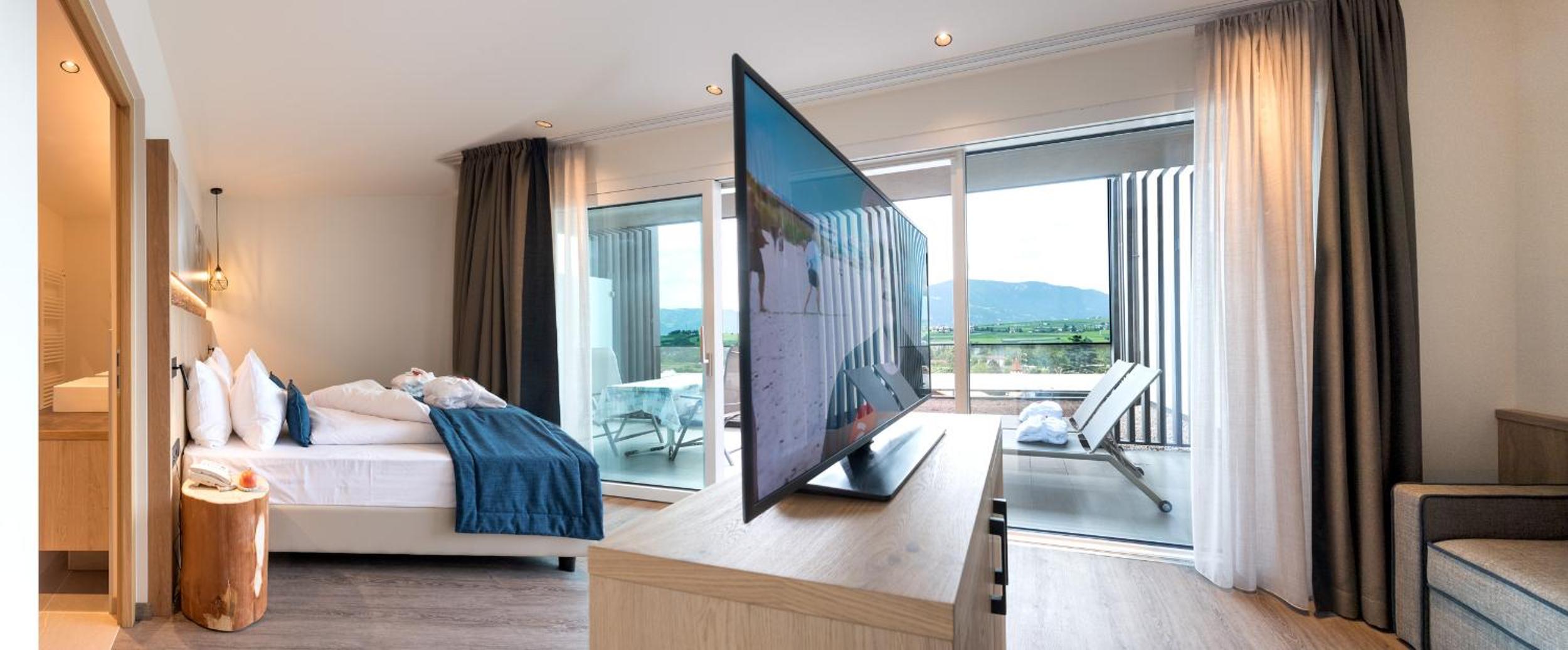 Junior Suite with Balcony
