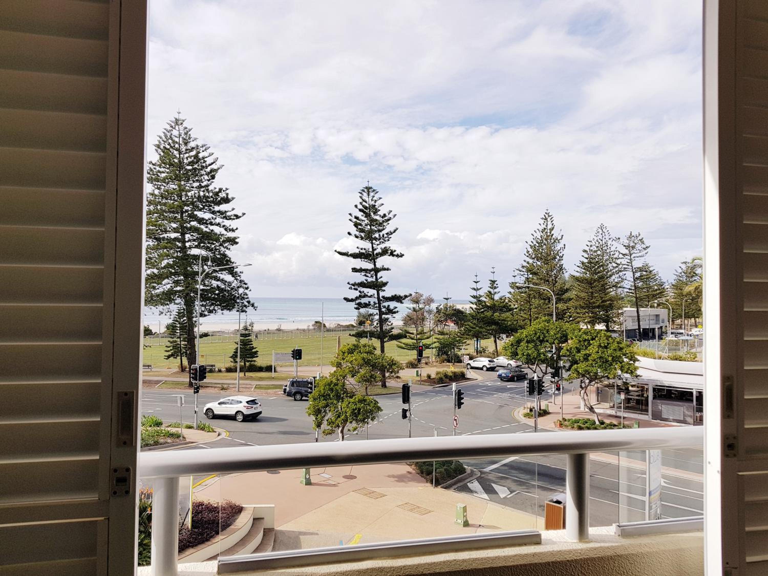 Two-Bedroom Apartment with Beach View - Photo 14