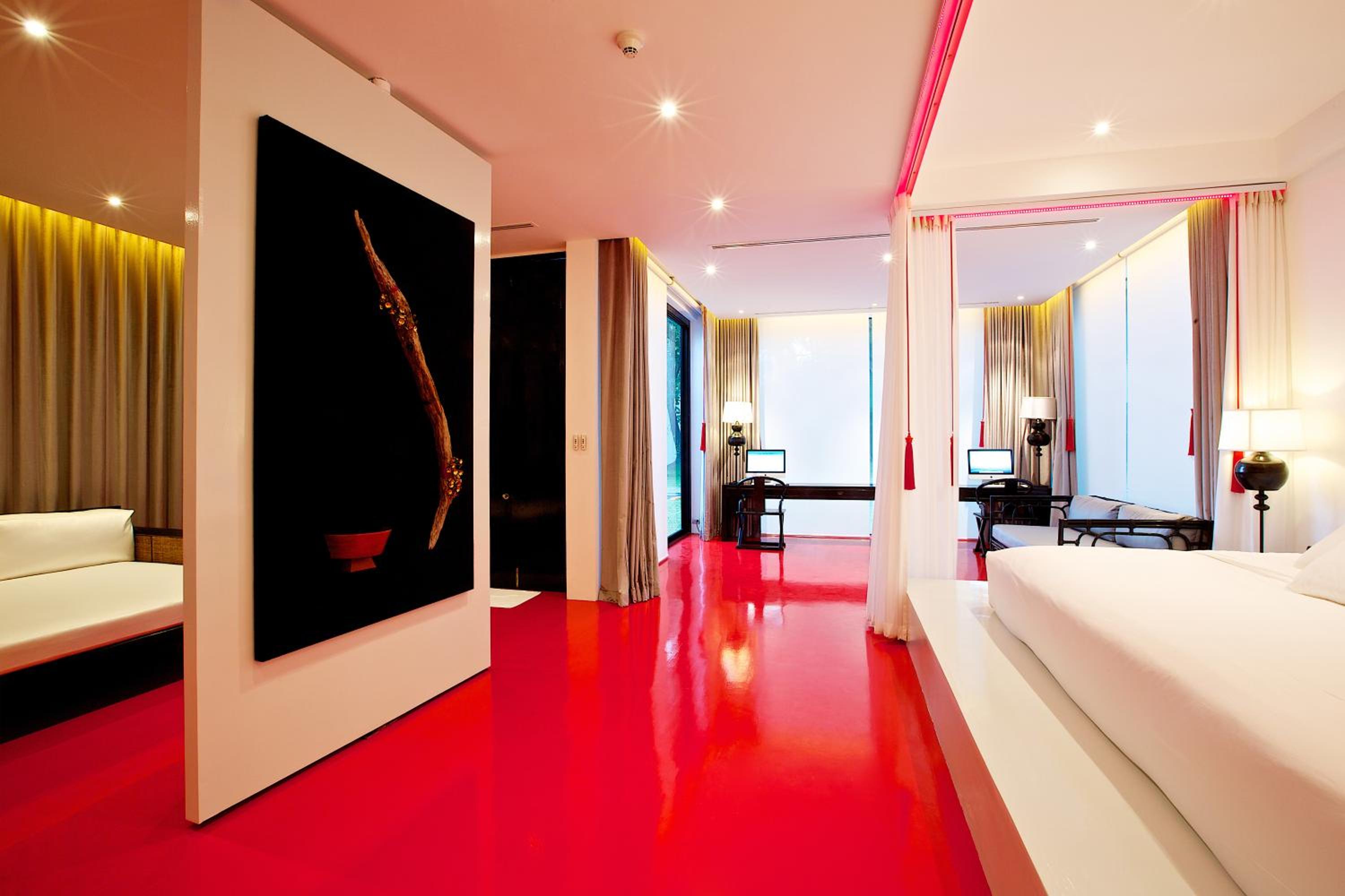 Executive Suite - The Bookmark photo 1
