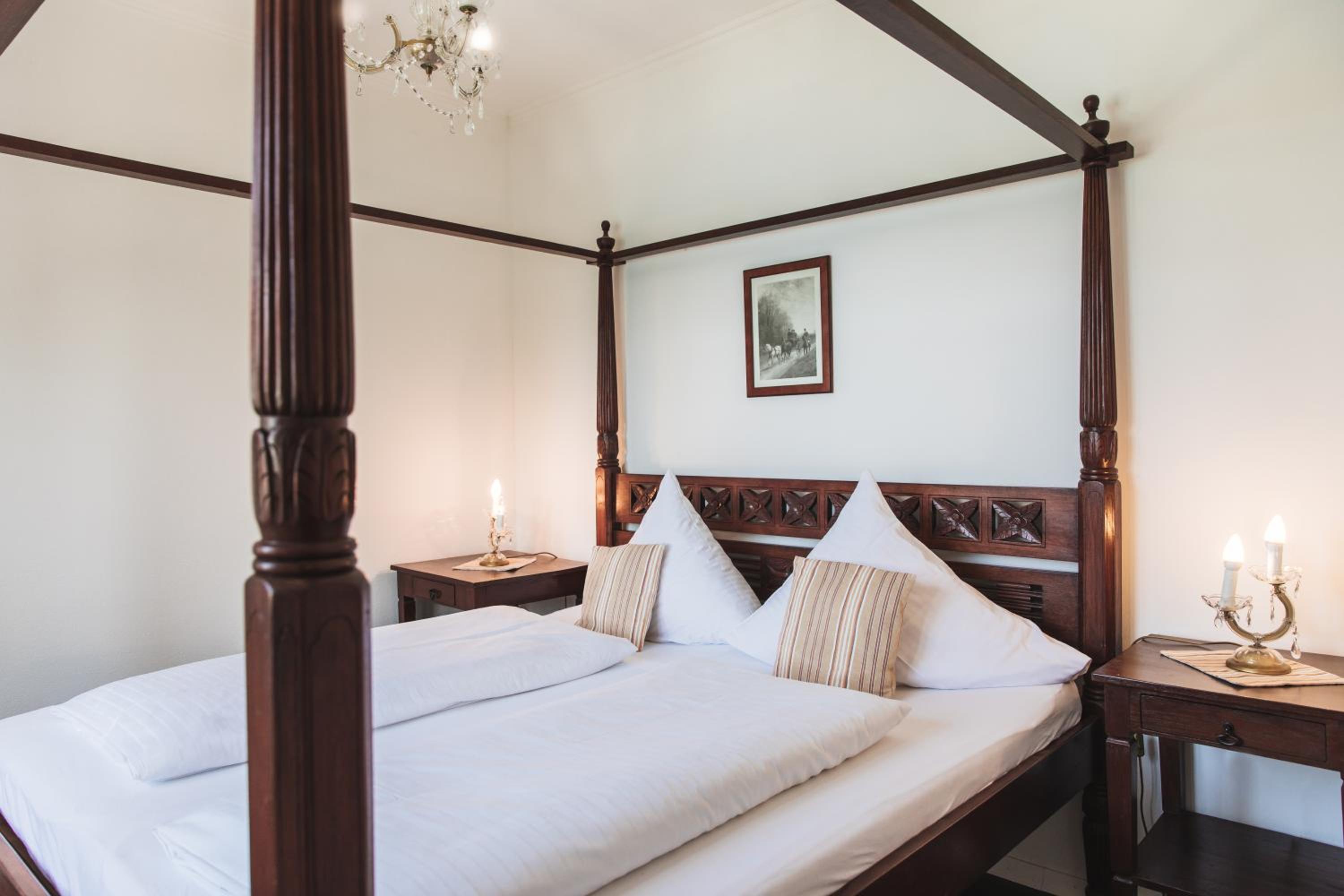 Wörthersee Suite with Balcony and Lake View photo 3