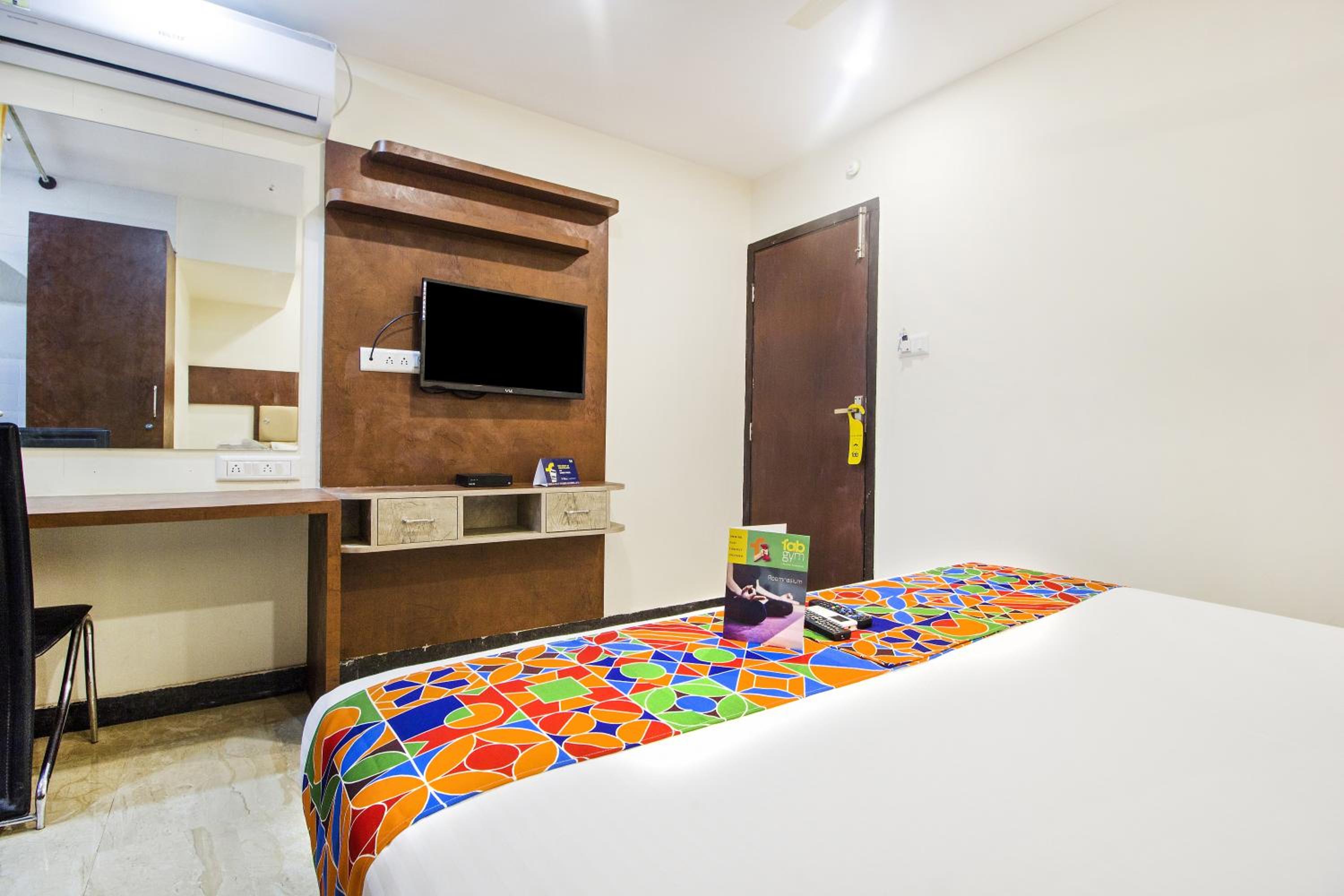 Deluxe Room - Photo 2
