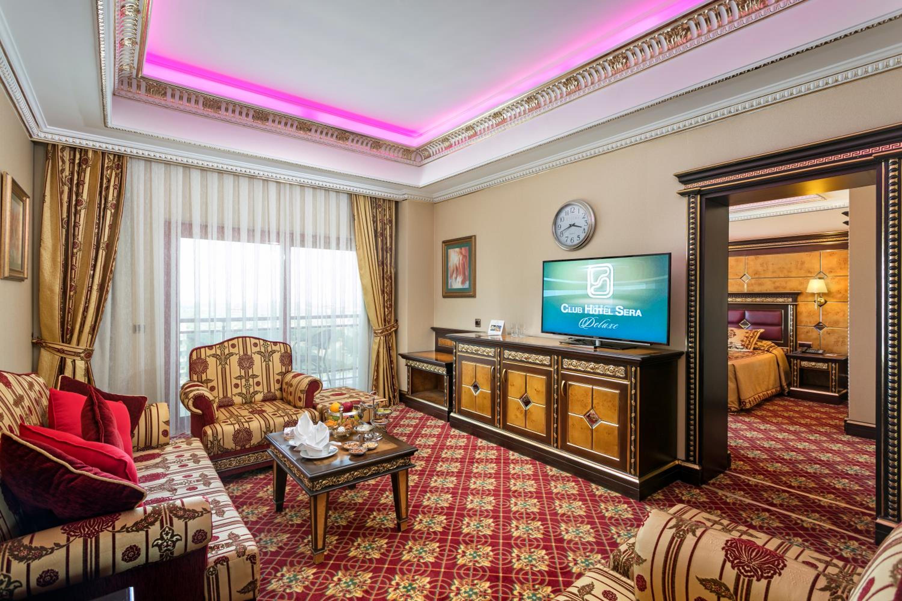 Deluxe Suite