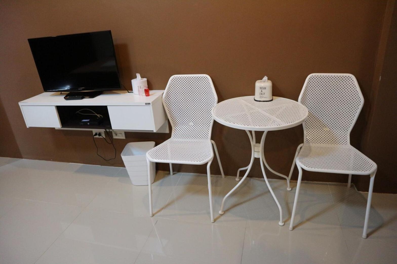 Apartment With Balcony photo 3