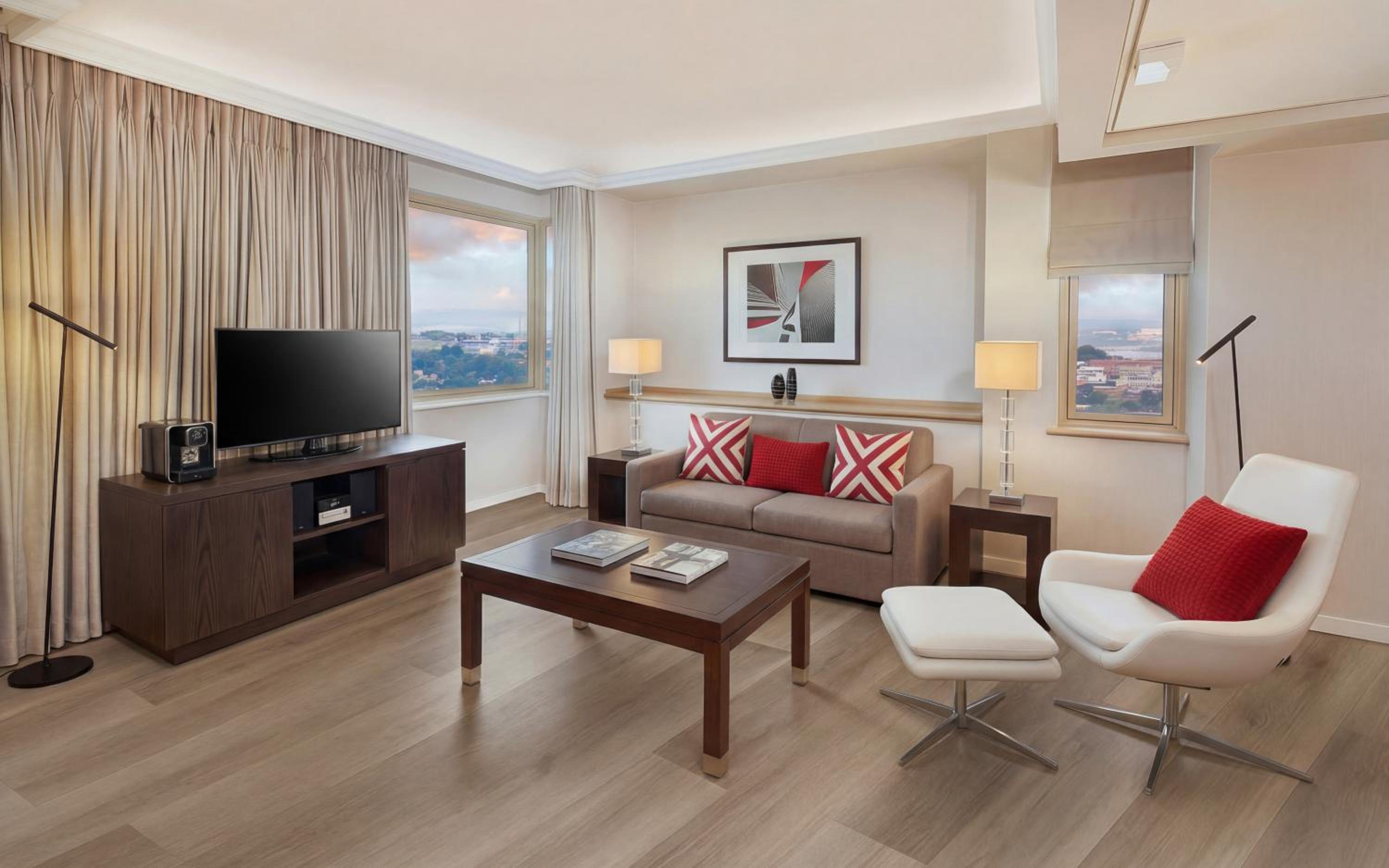 Deluxe One Bedroom City View Suite