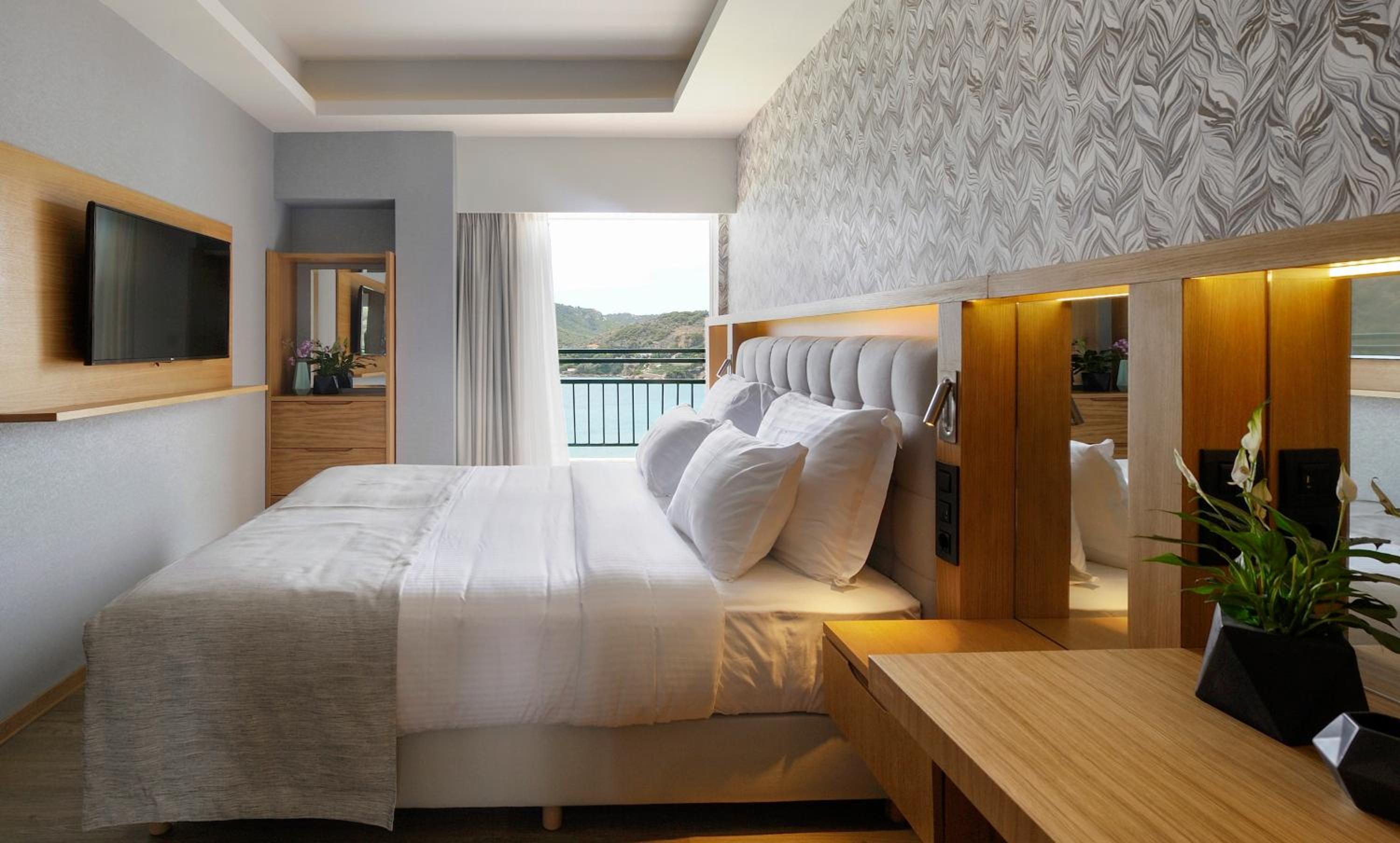 Executive Suite with Sea View - Photo 1