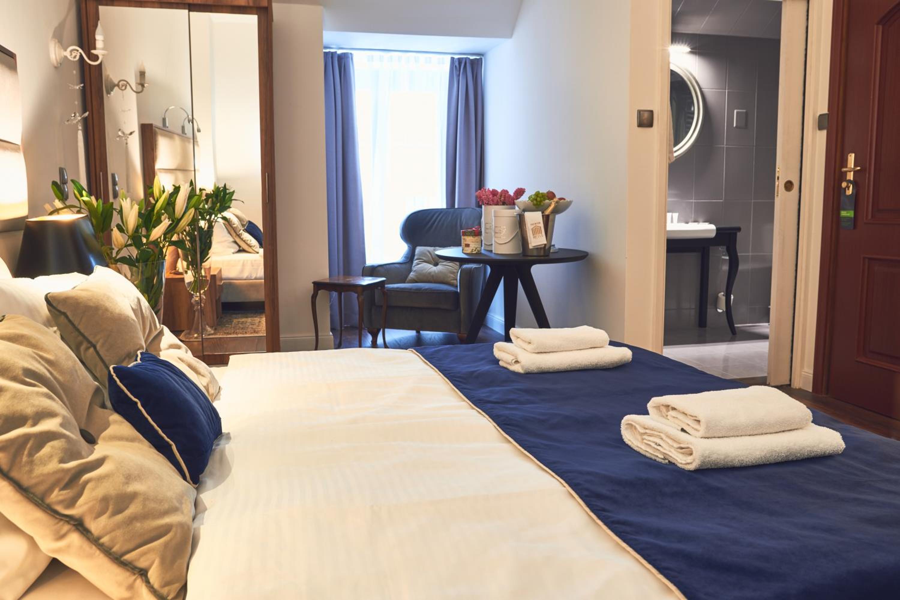 Deluxe Double Room - Photo 1