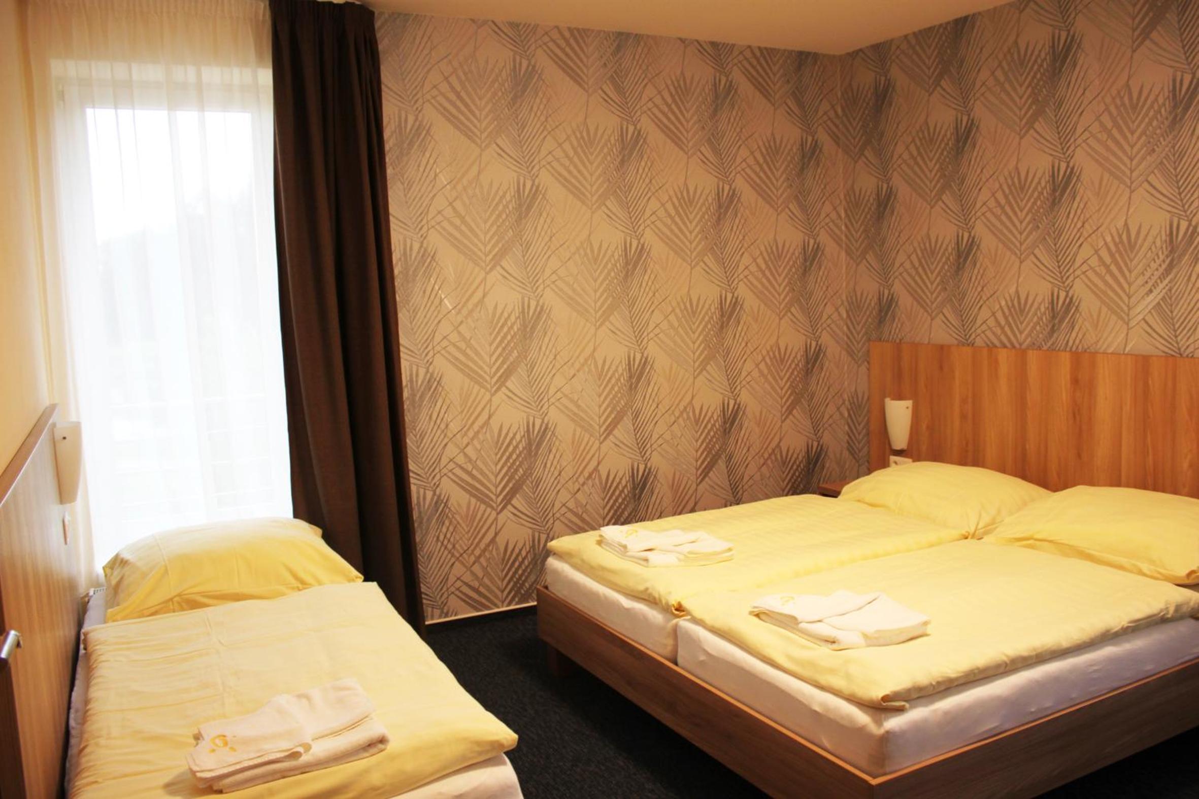 Triple Room - Photo 6