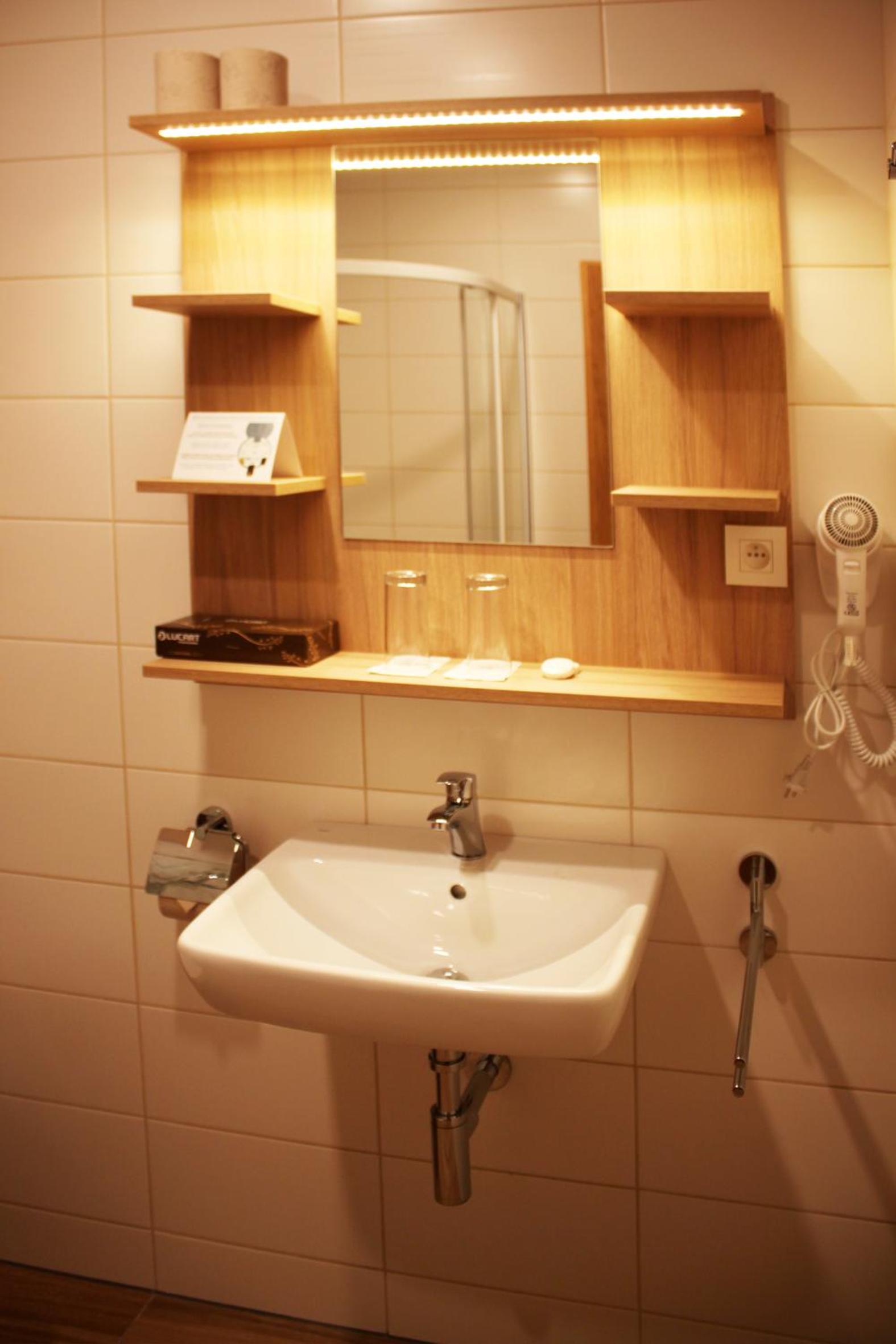 Superior Double or Twin Room with Terrace - Photo 10