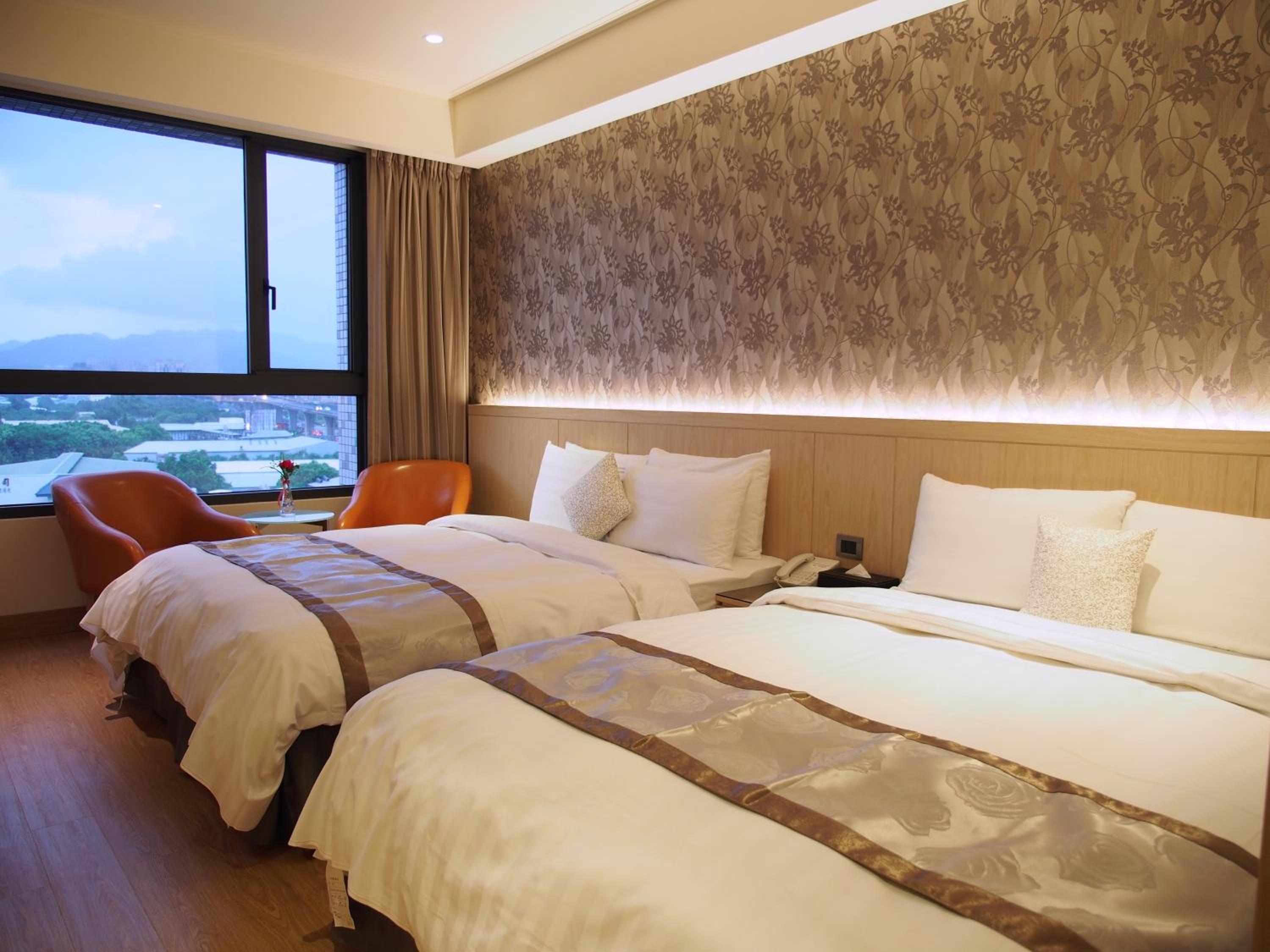 Standard Quadruple Room photo 2