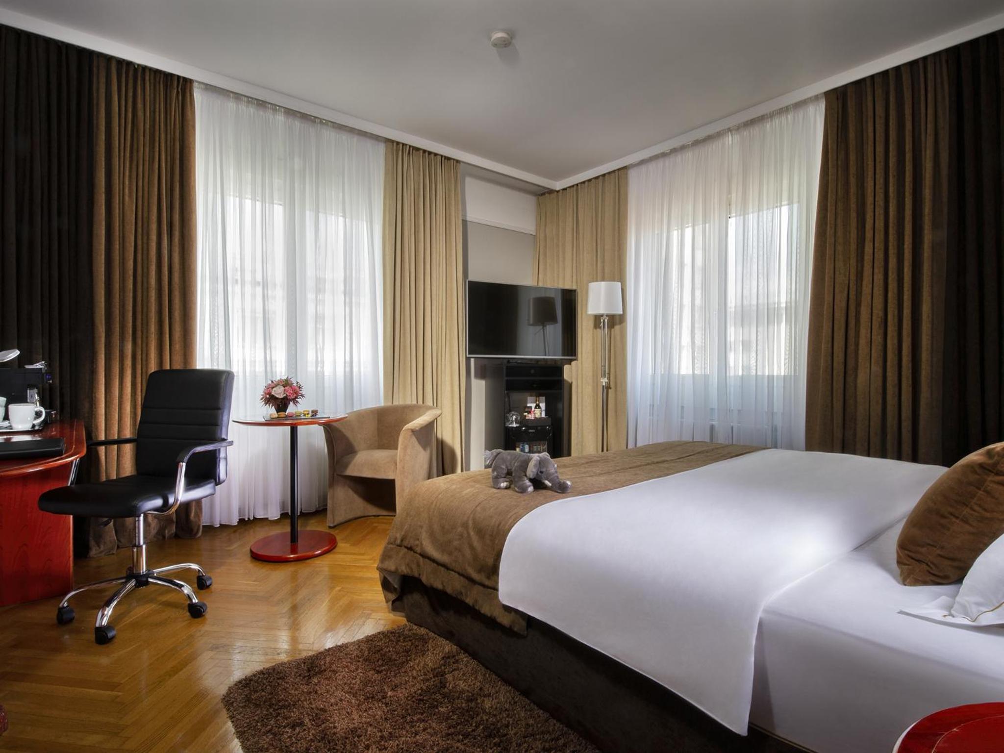 Deluxe Double Room - Photo 2