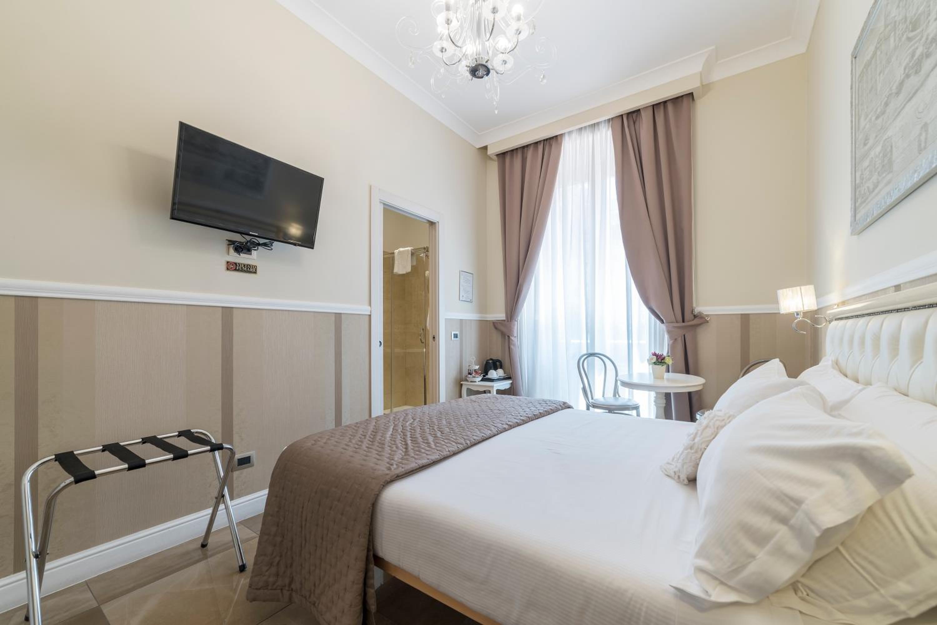 Double Room photo 3
