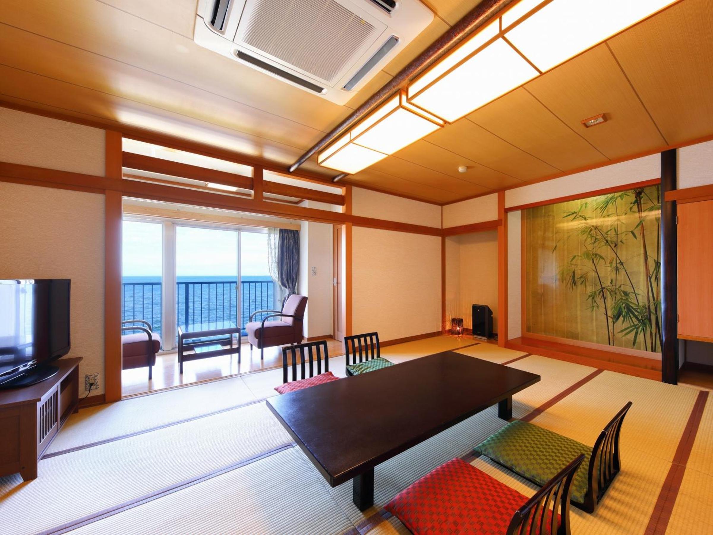 Japanese-Style Standard Room with Sea View photo 3