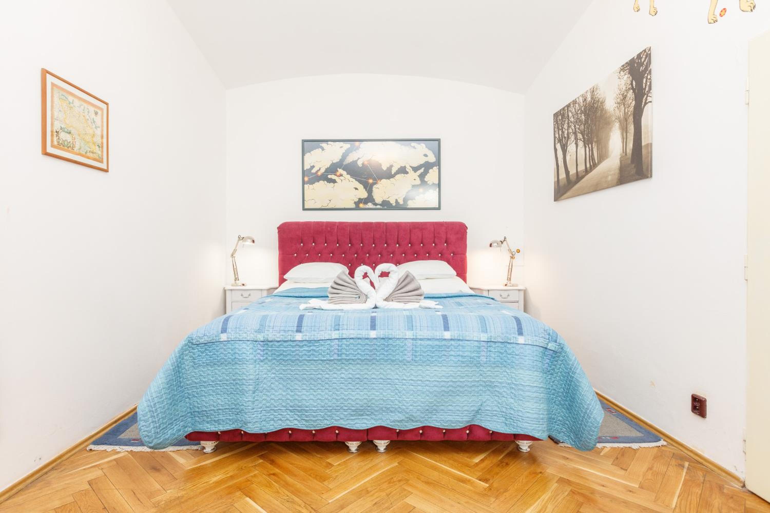 One-Bedroom Apartment (3 Adults)