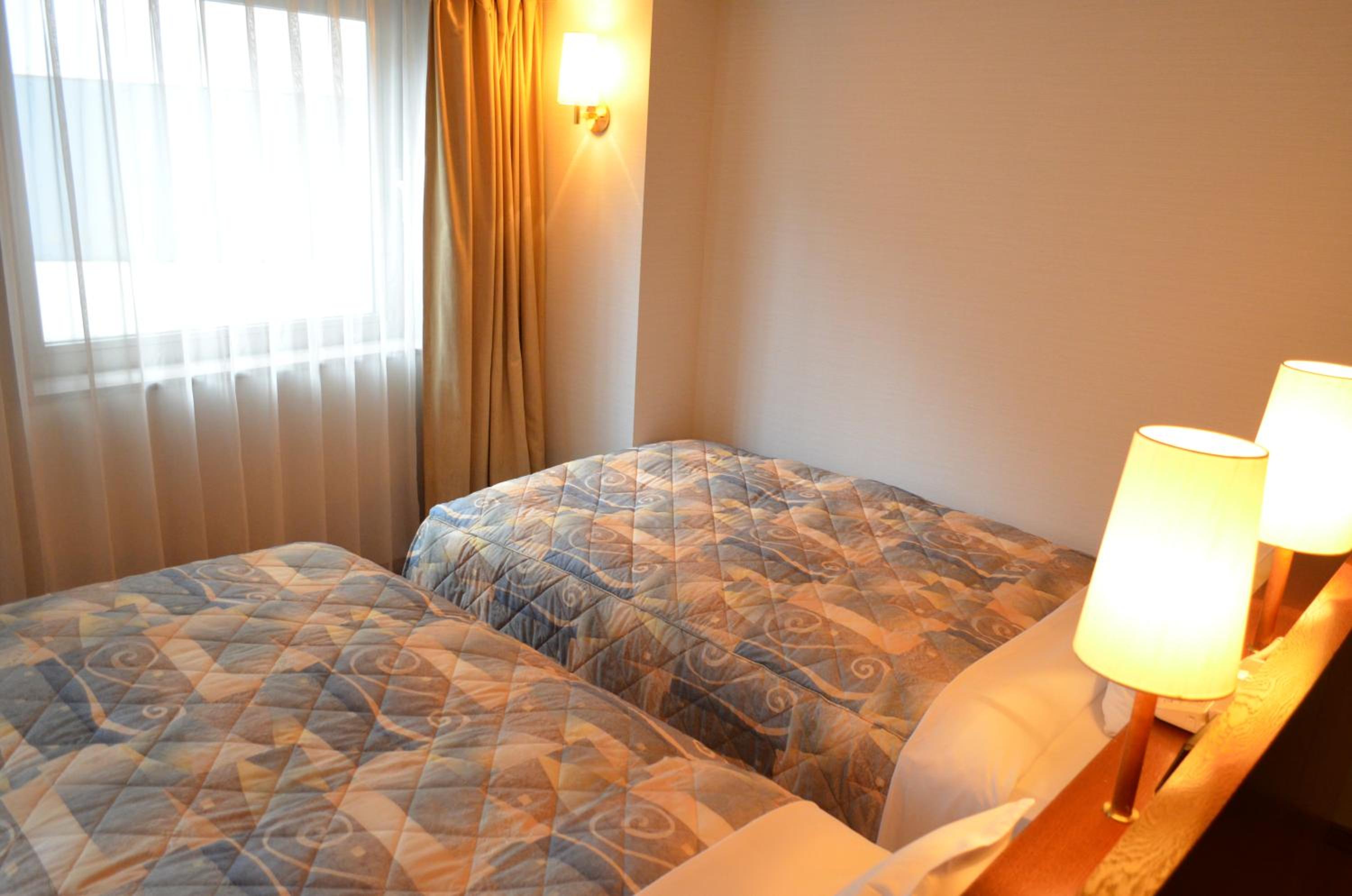 Deluxe Twin Room with Mountain View - Single Use - Non Smoking photo 1