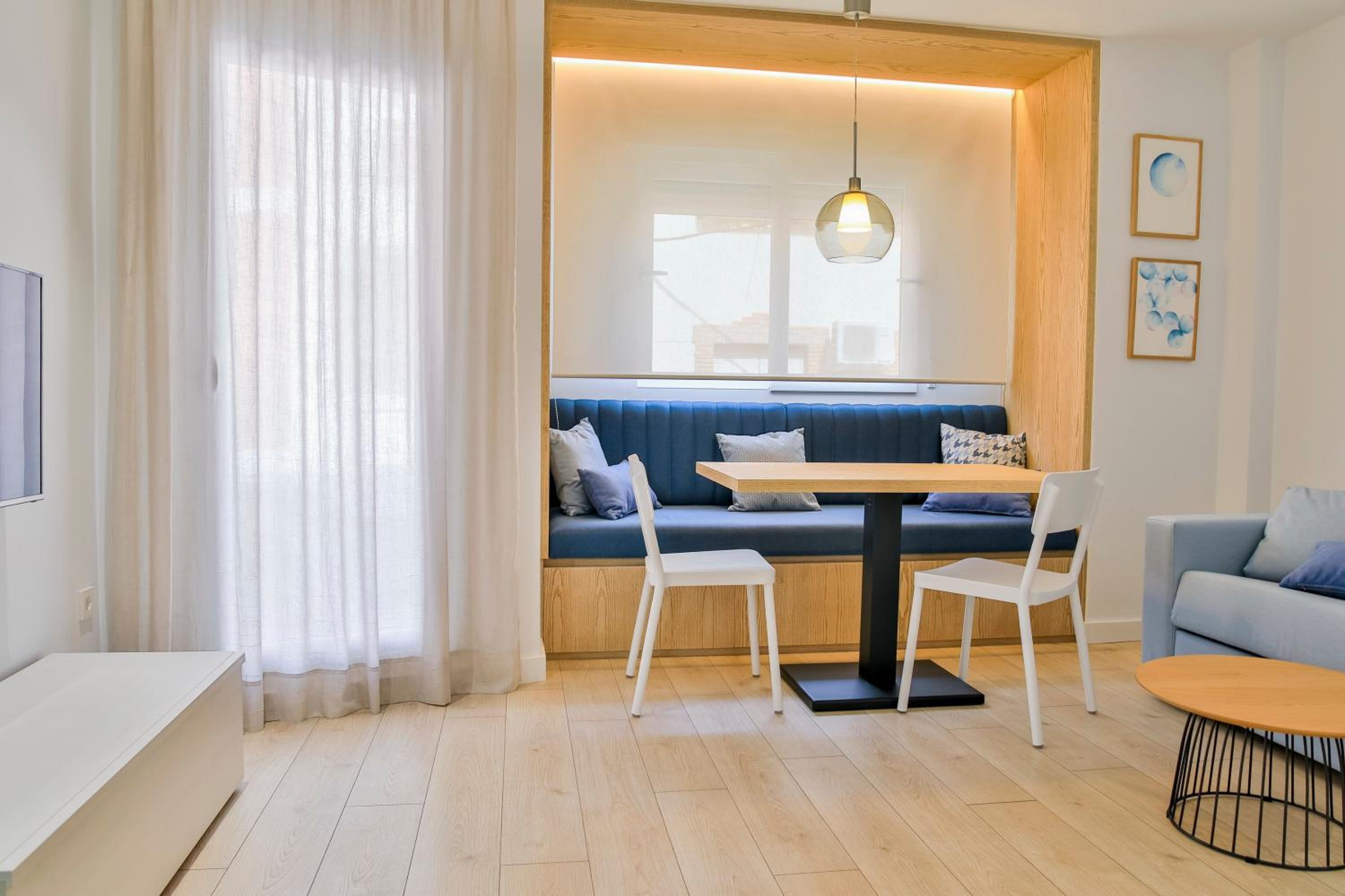 One-Bedroom Apartment - Photo 30