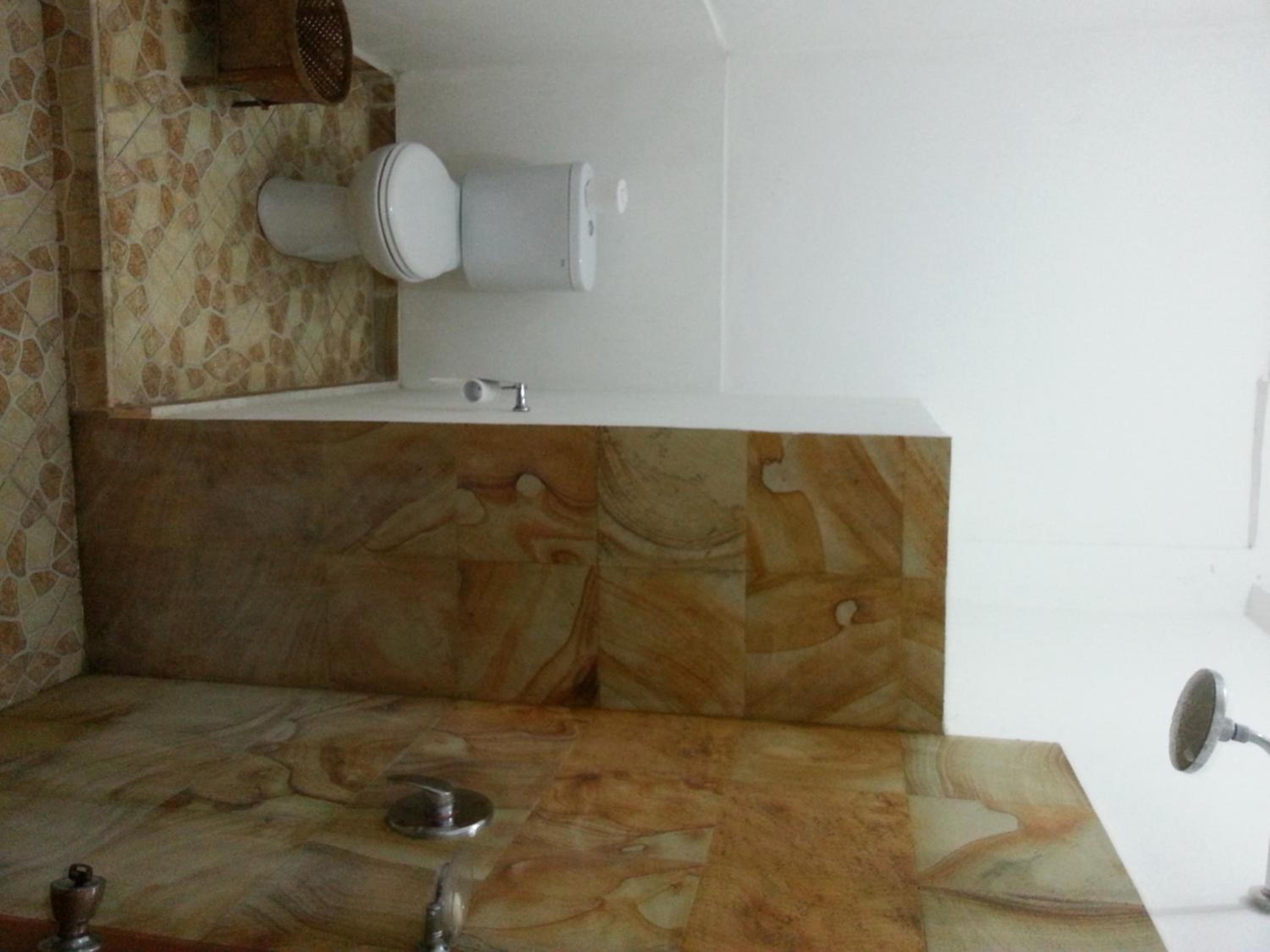 Triple Room with Bathroom - Photo 3