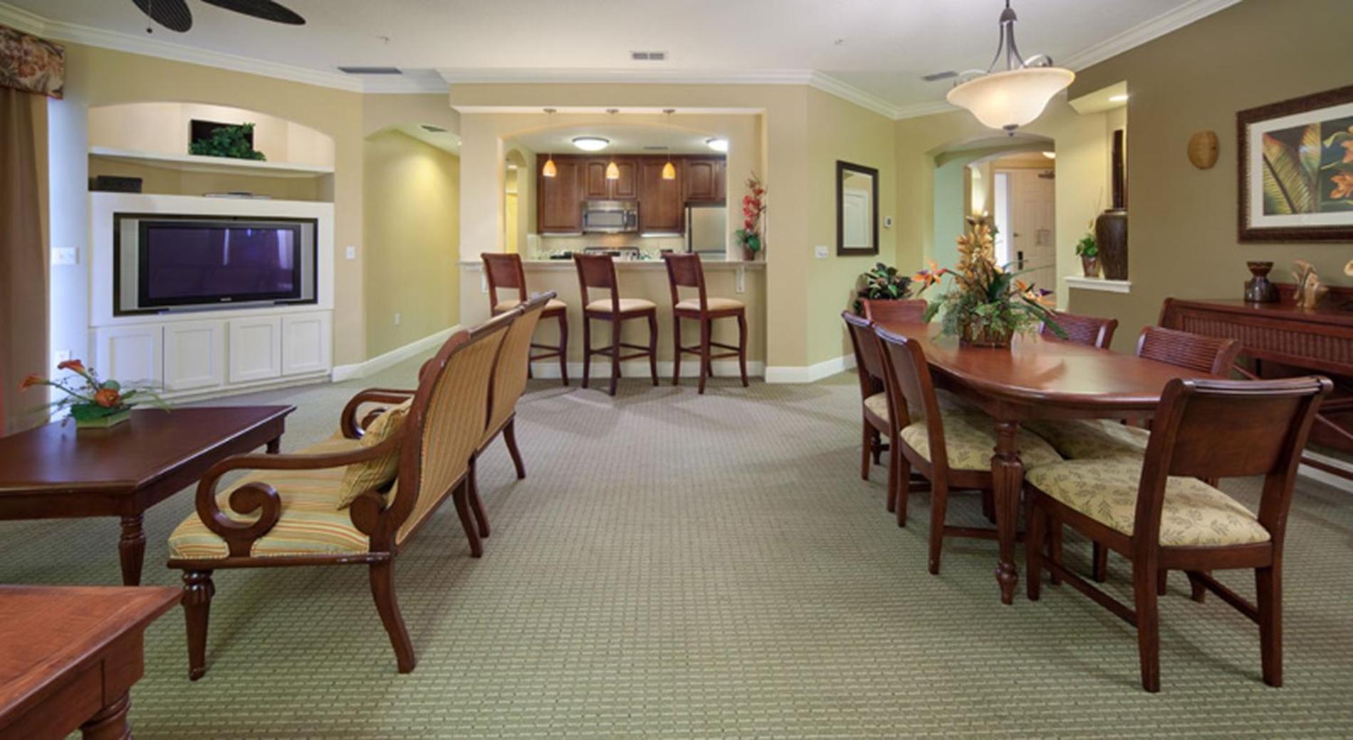 Three-Bedroom Lake View
