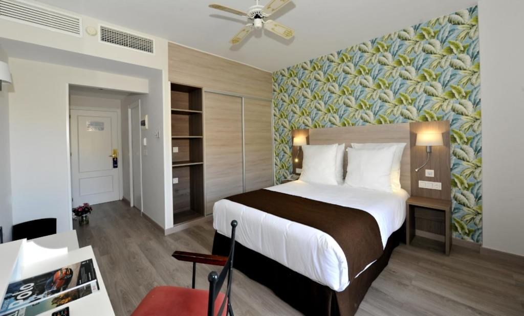 Superior Twin Room - Photo 1