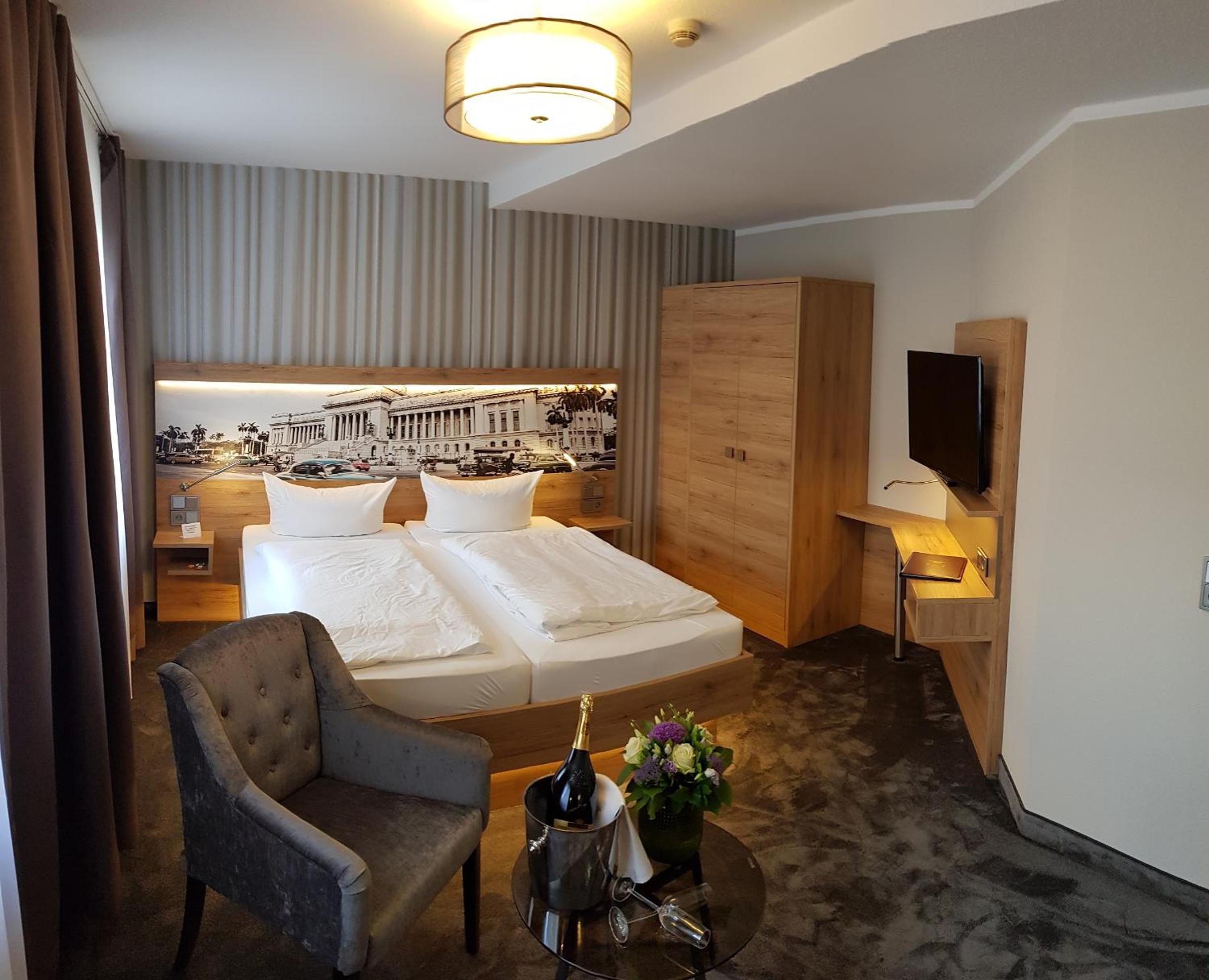 Double Room - Photo 4