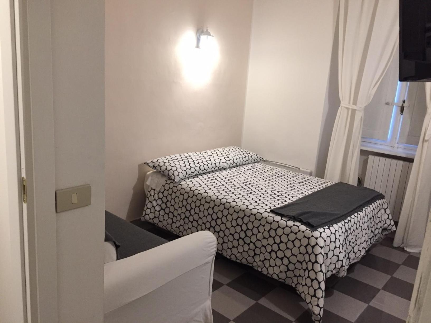 Family Double Room - Photo 6