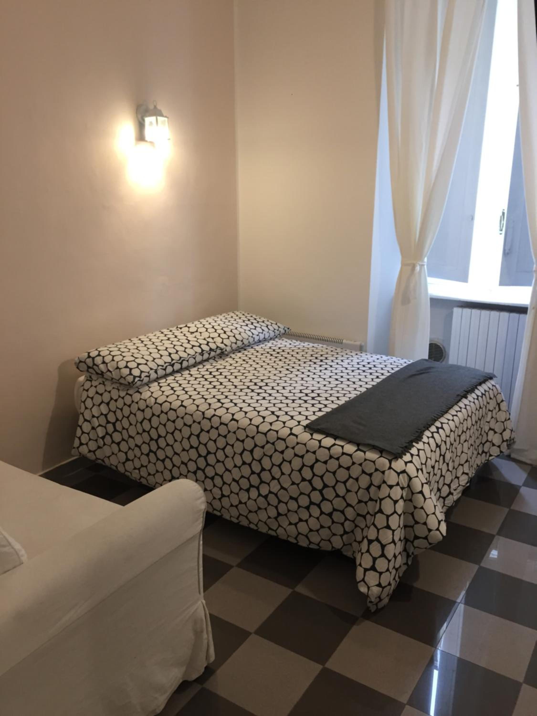 Family Double Room - Photo 9
