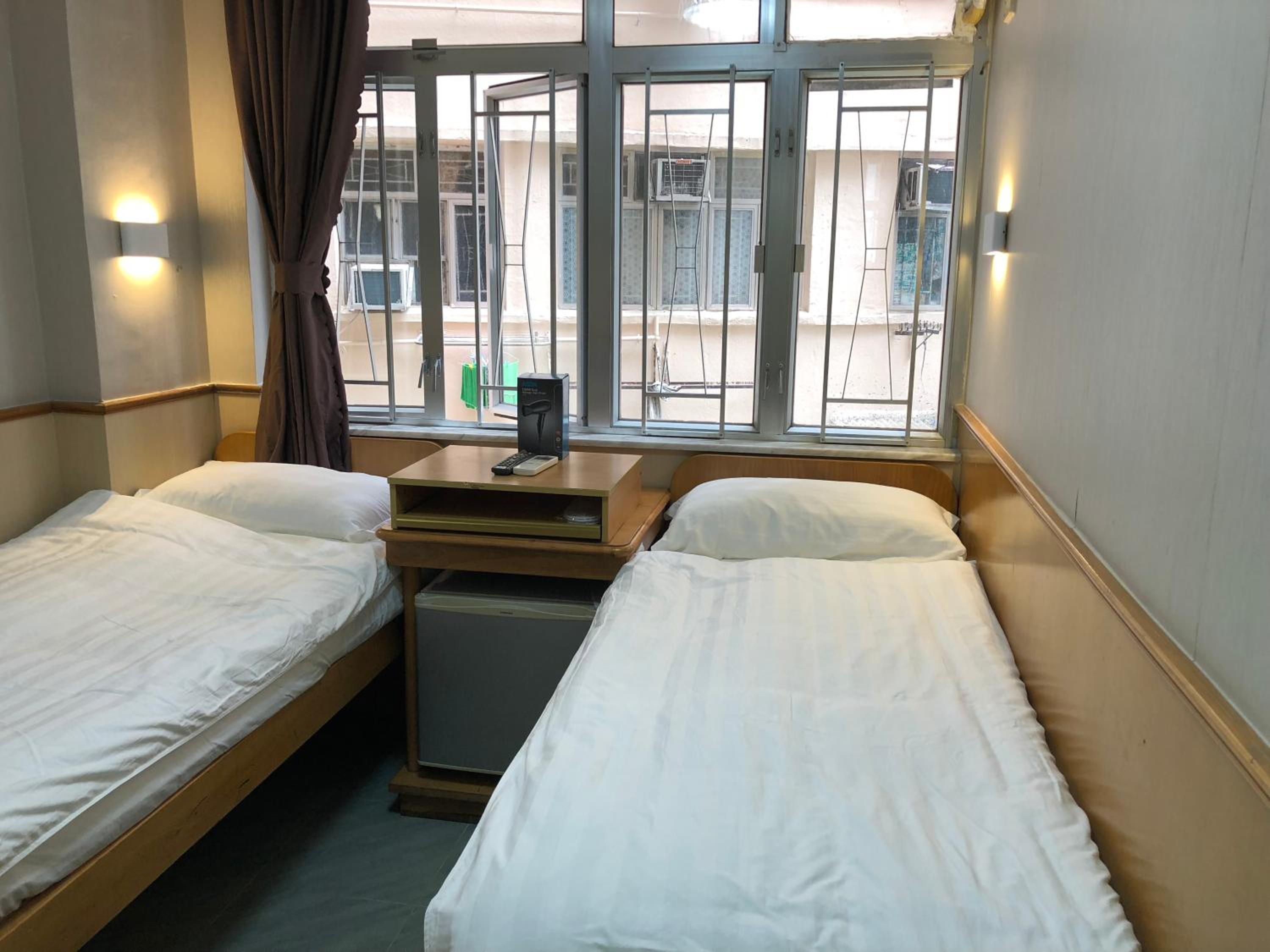 Double or Twin Room with Bathroom