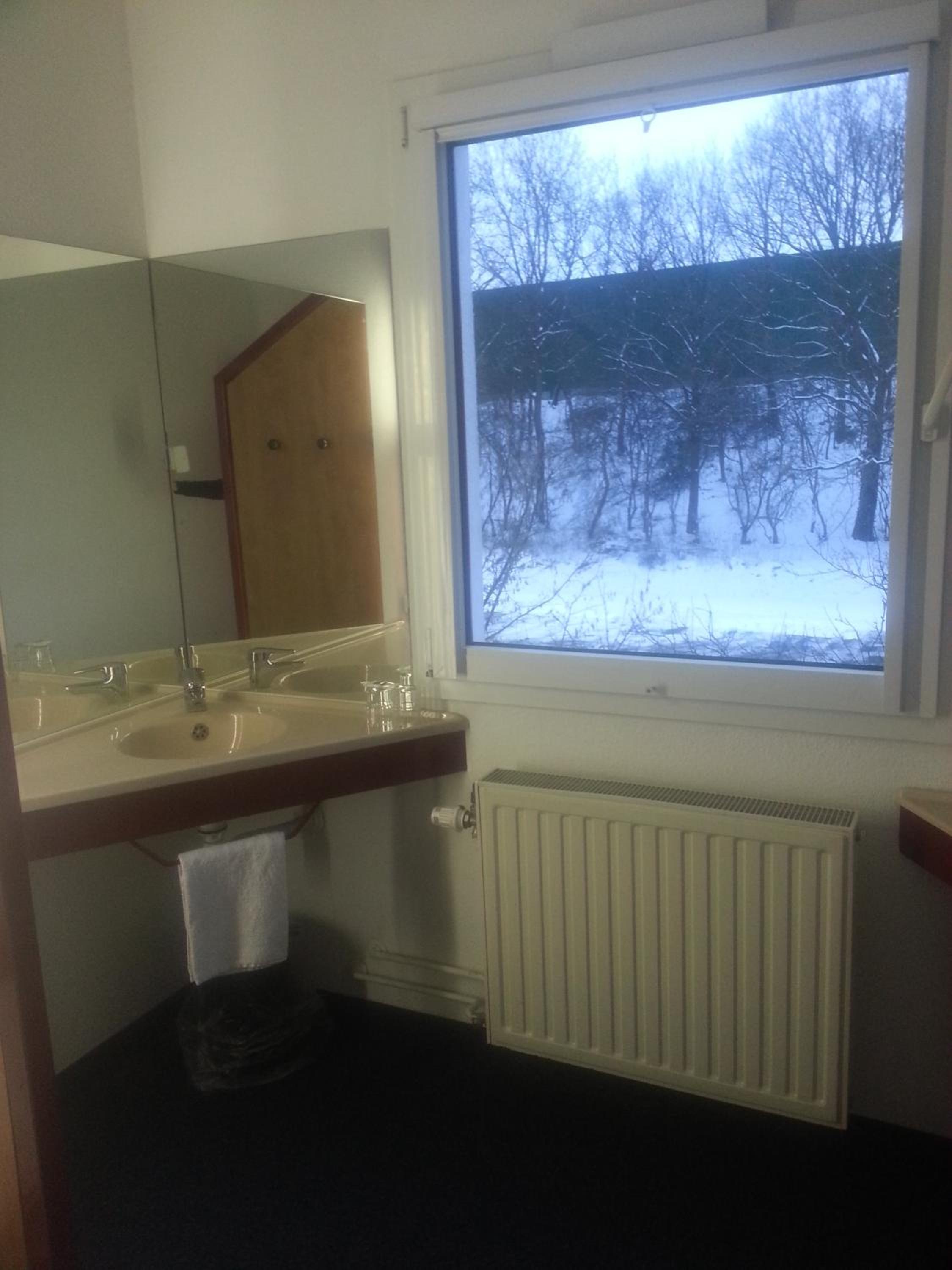 Double Room with Shared Bathroom photo 2