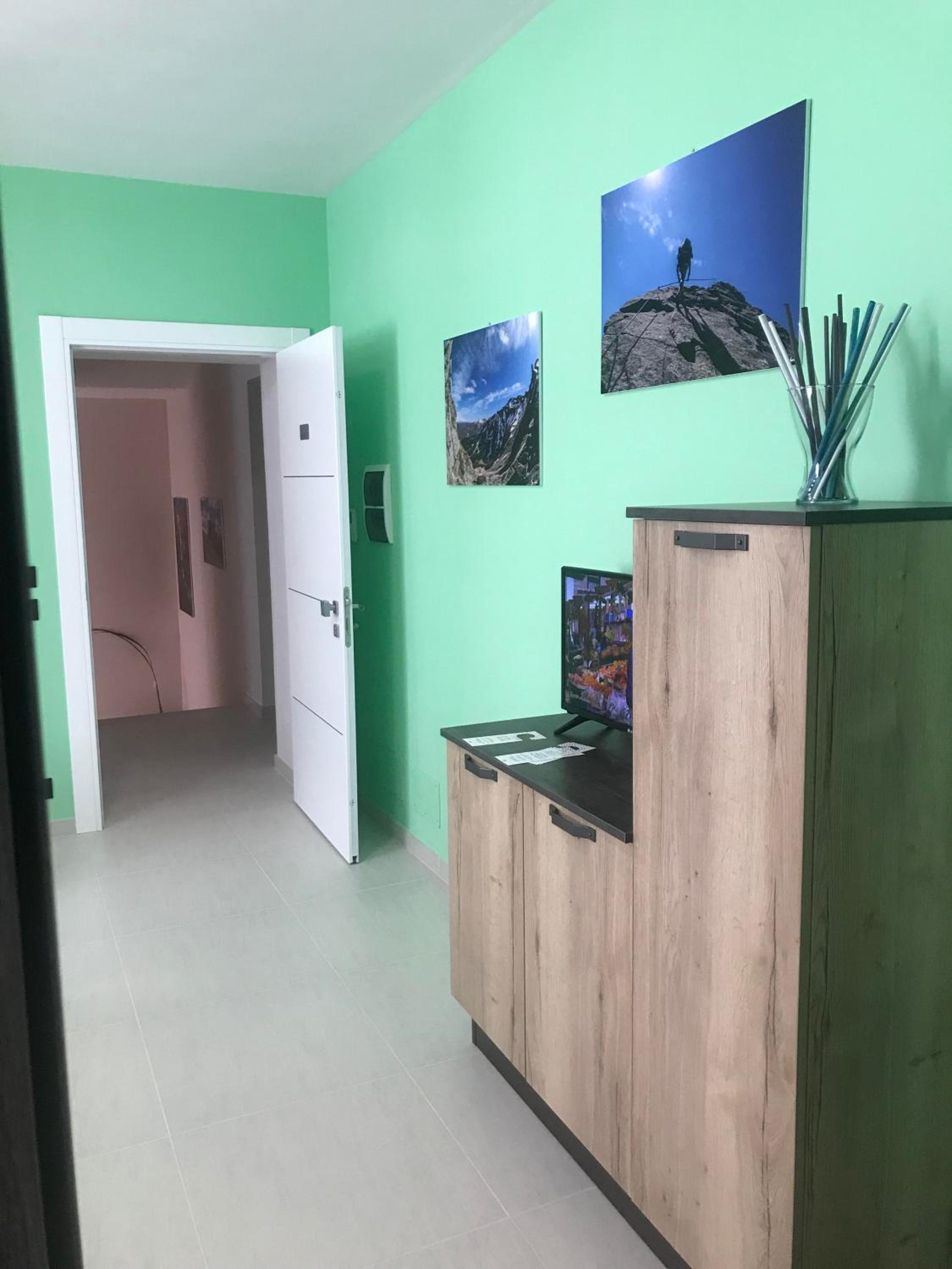 Apartment - Photo 3