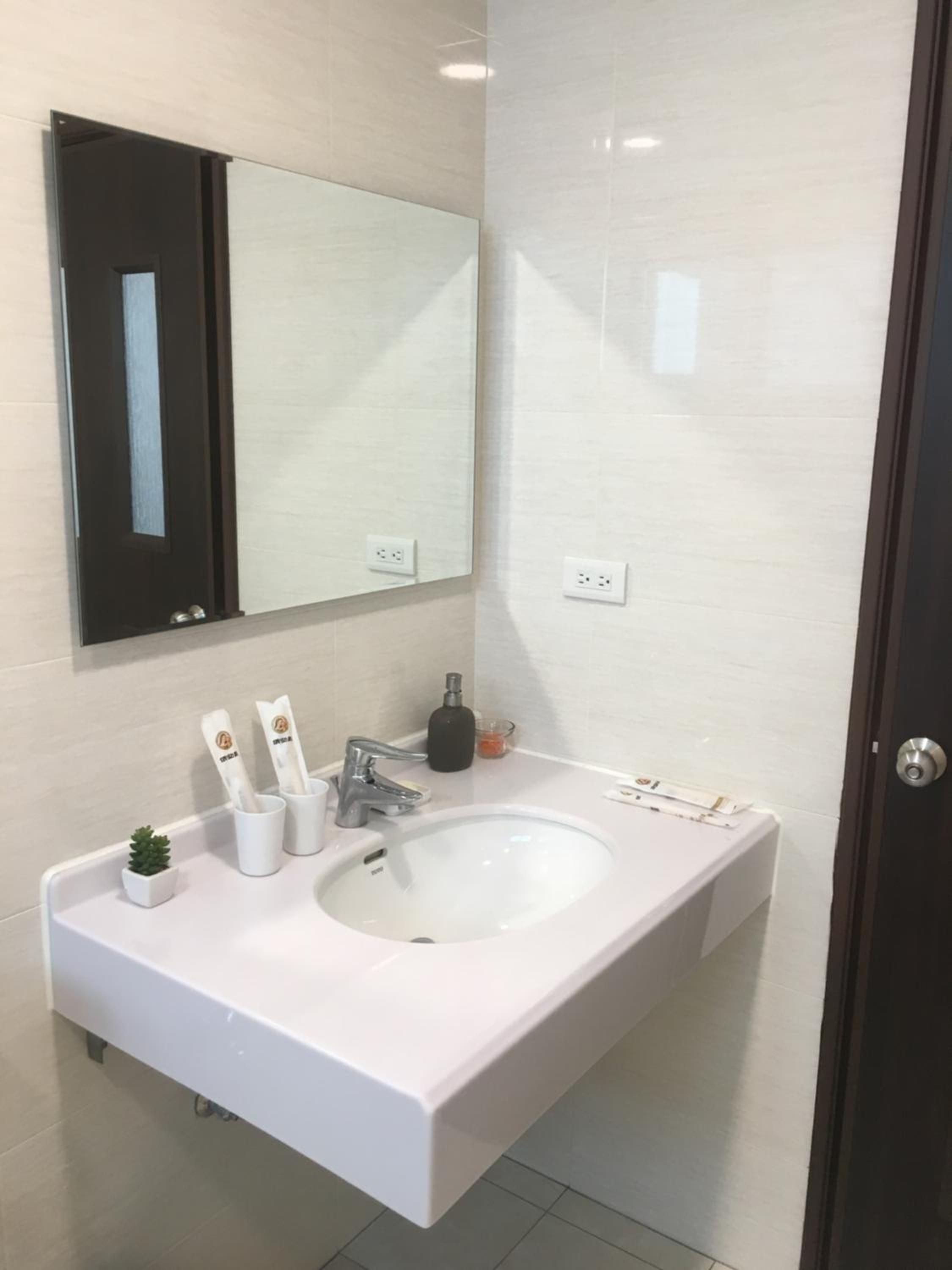 Quadruple Room with Balcony photo 2