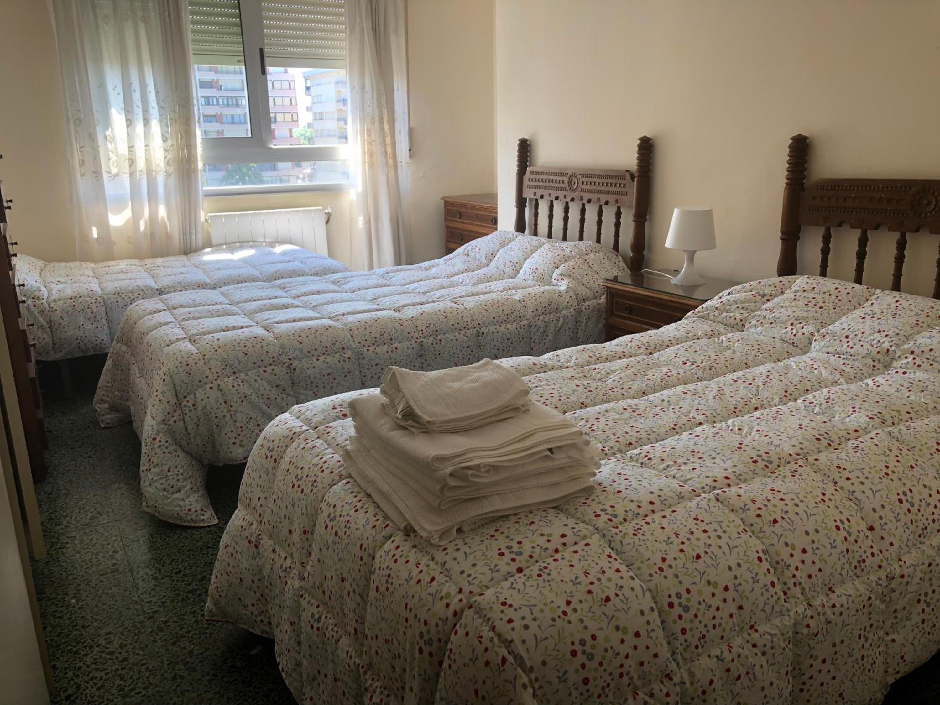 Two-Bedroom Apartment with Sea View - Photo 12