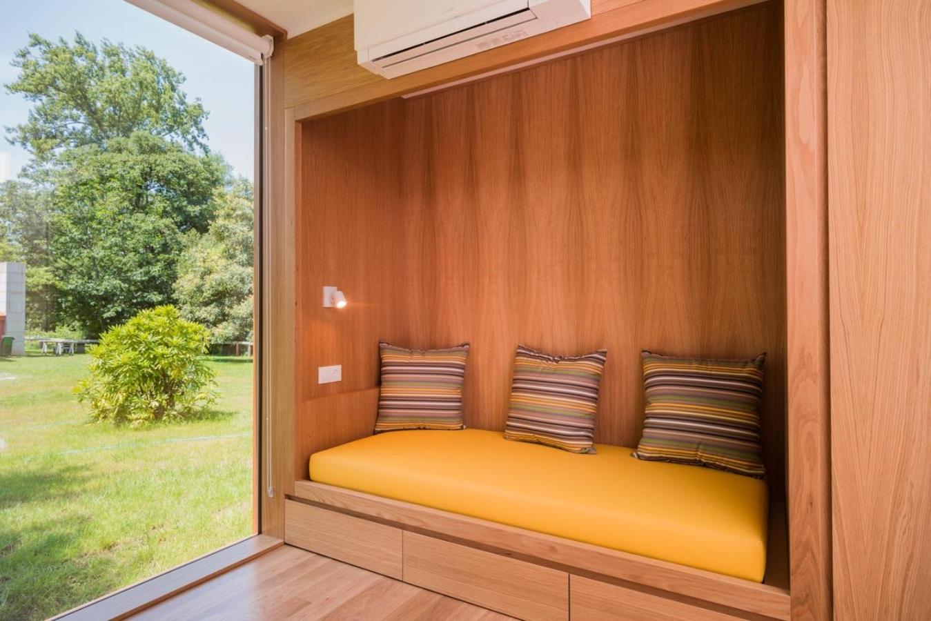 Bungalow Deluxe con Vista al Jardín.