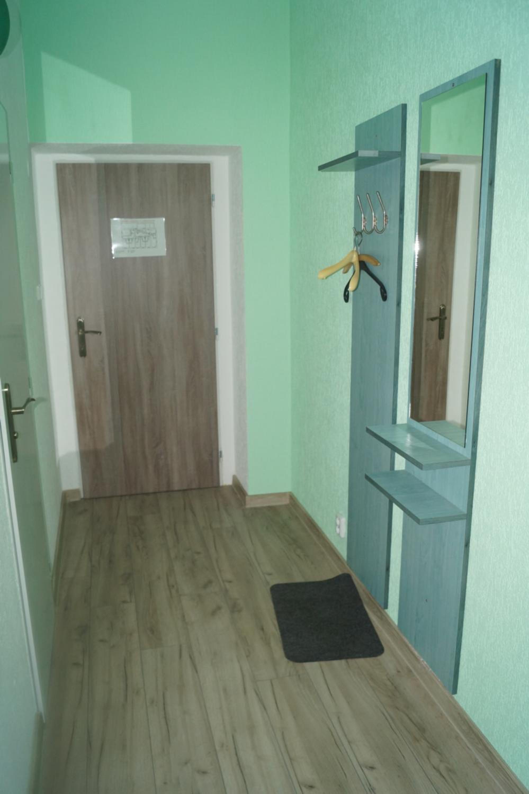 Twin Room with Private Bathroom photo 3