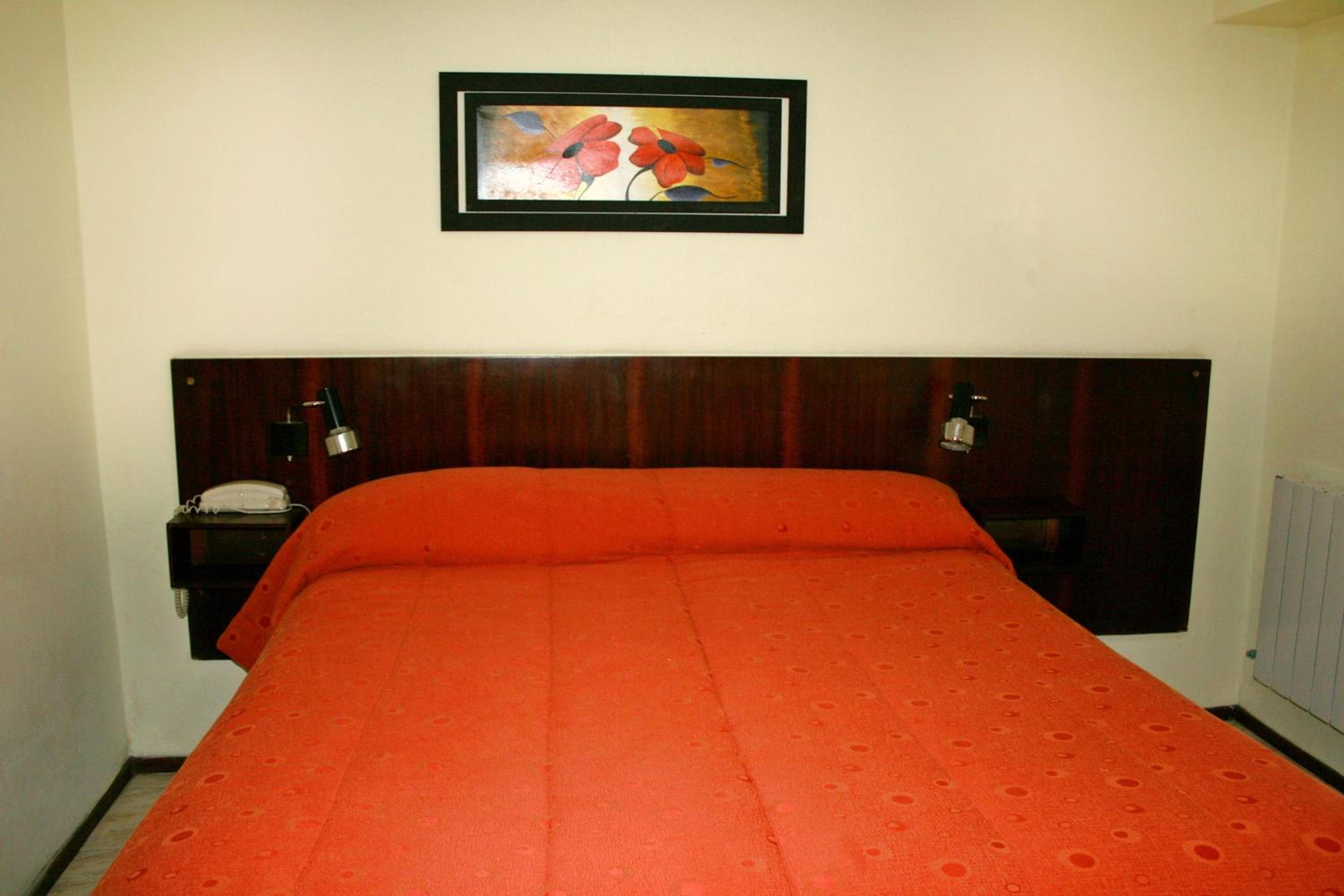 Economy Quadruple Room photo 1