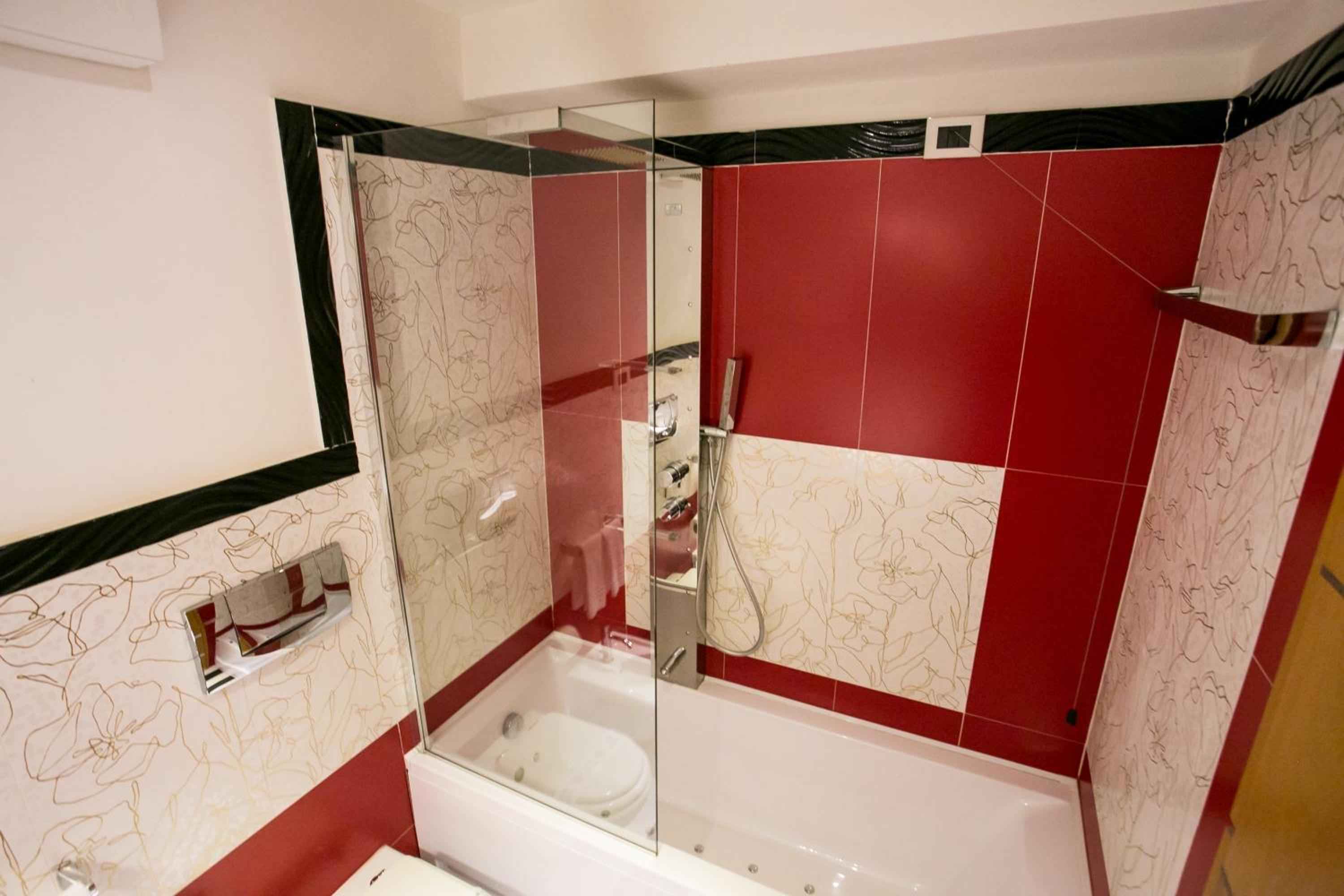 Classic Quadruple Room - Photo 3