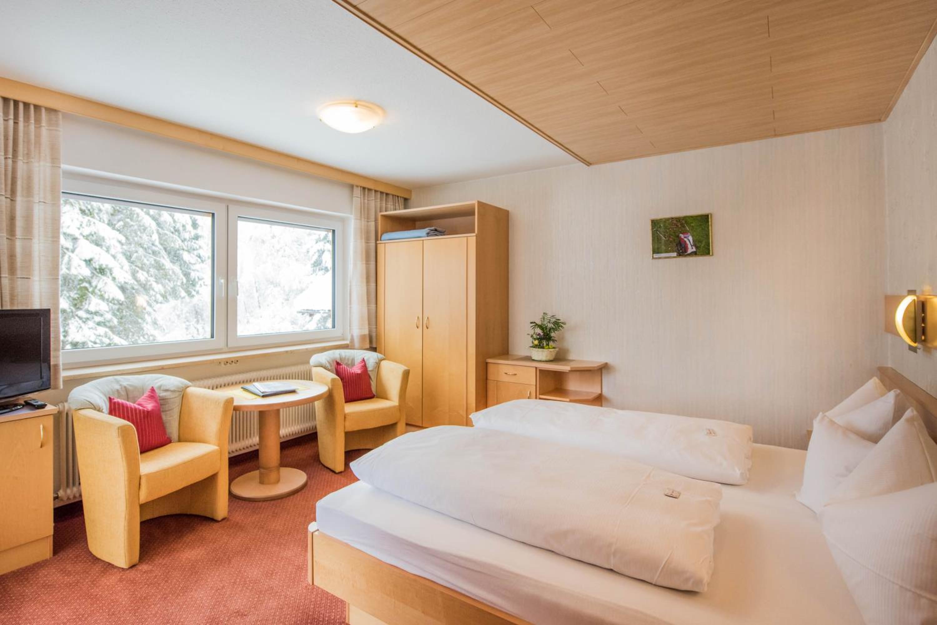 Comfort Double Room with Balcony photo 2