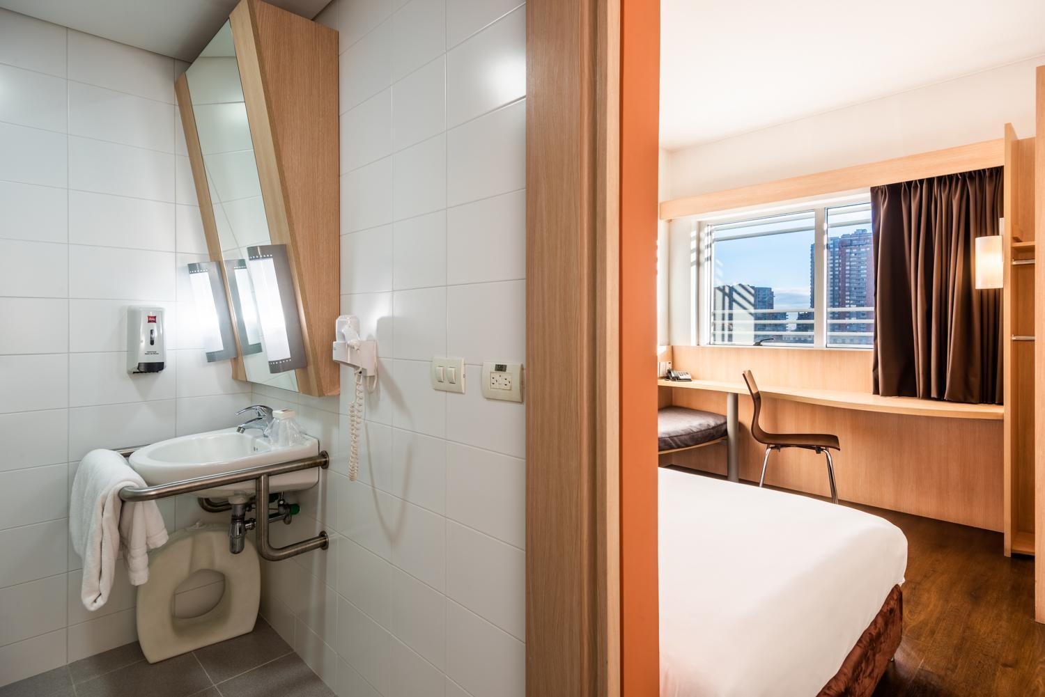 Standard Double Room - Photo 2