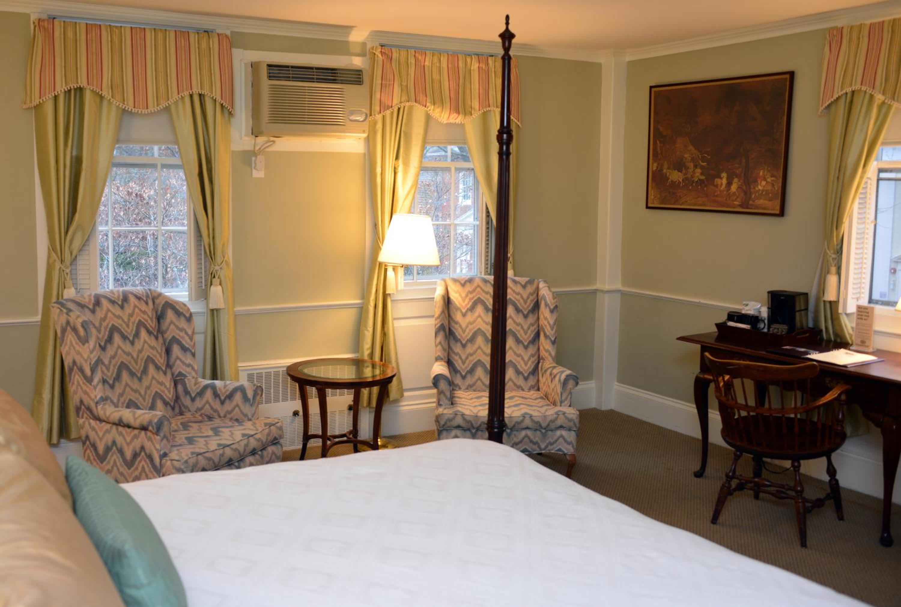 Deluxe Queen Room - Photo 1