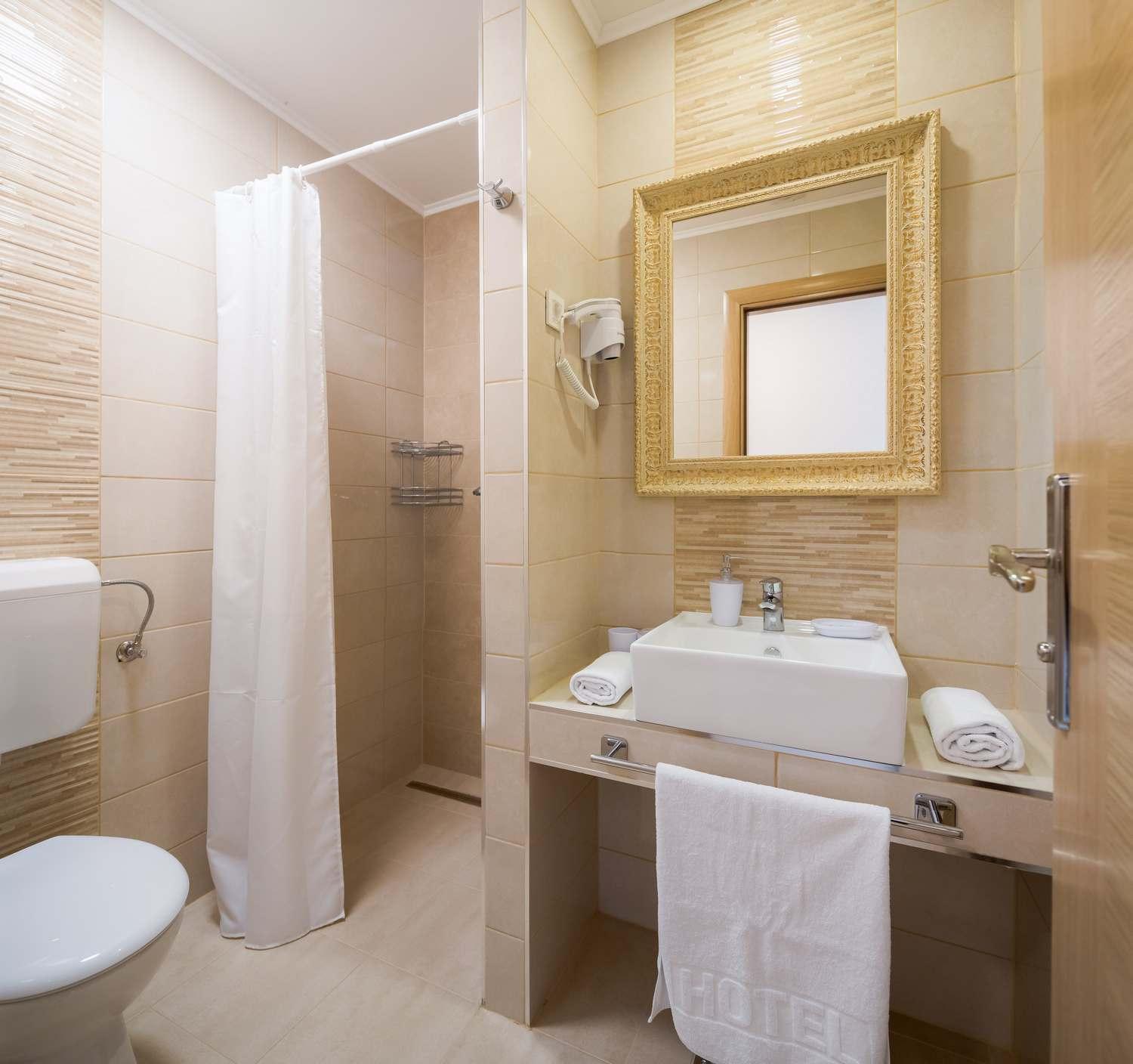 Two-Bedroom Apartment with Sea View photo 2